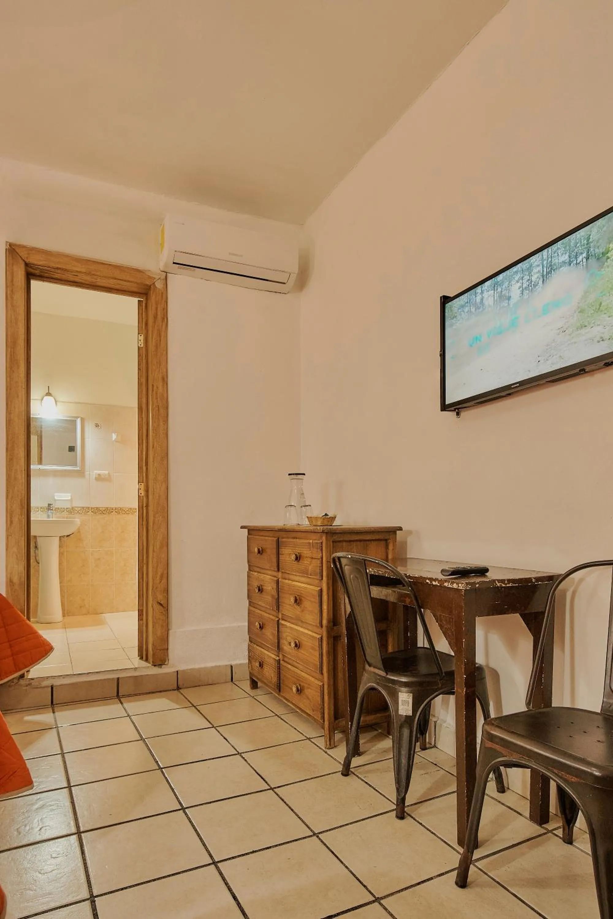 TV and multimedia in Hotel Cervantino