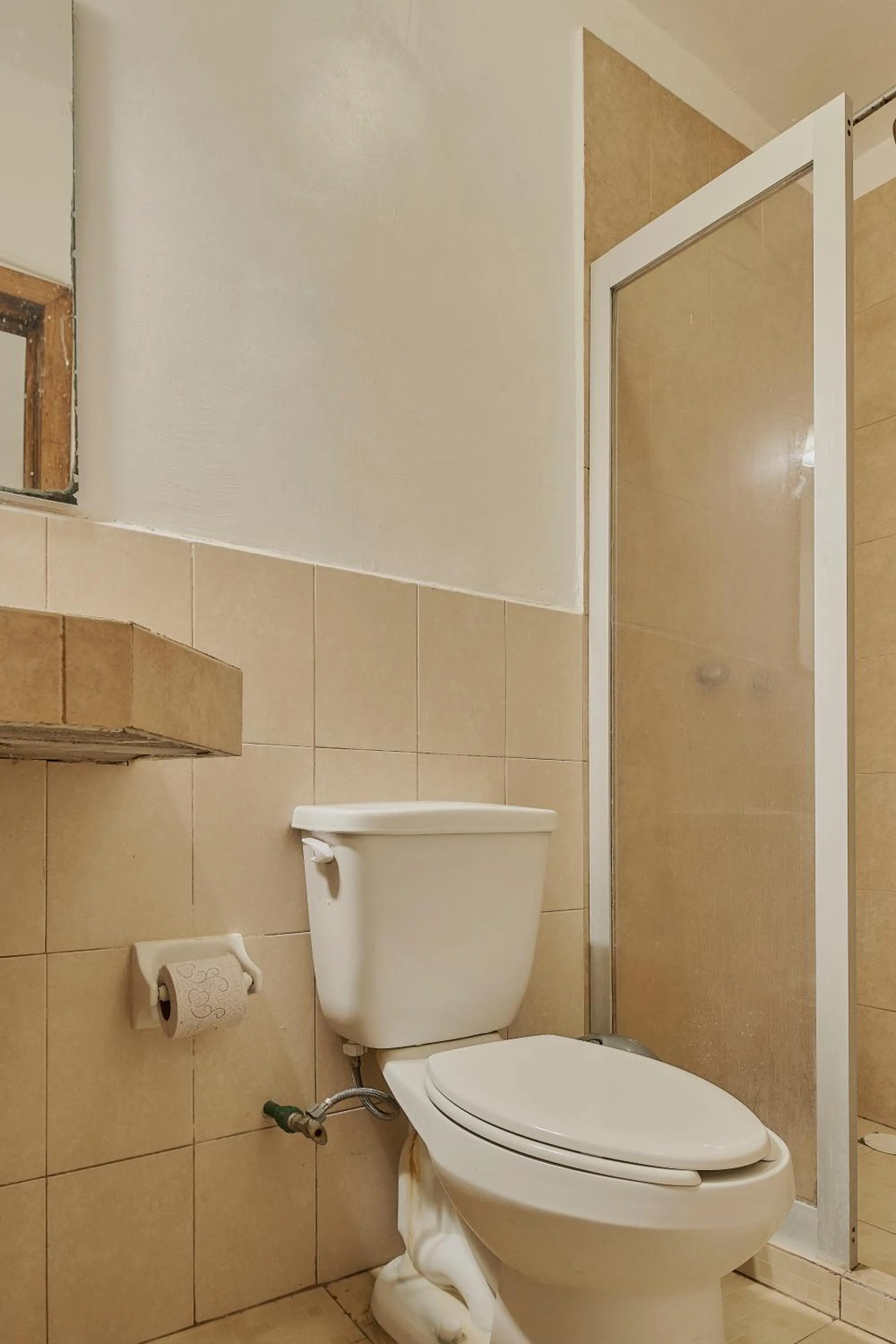 Shower in Hotel Cervantino