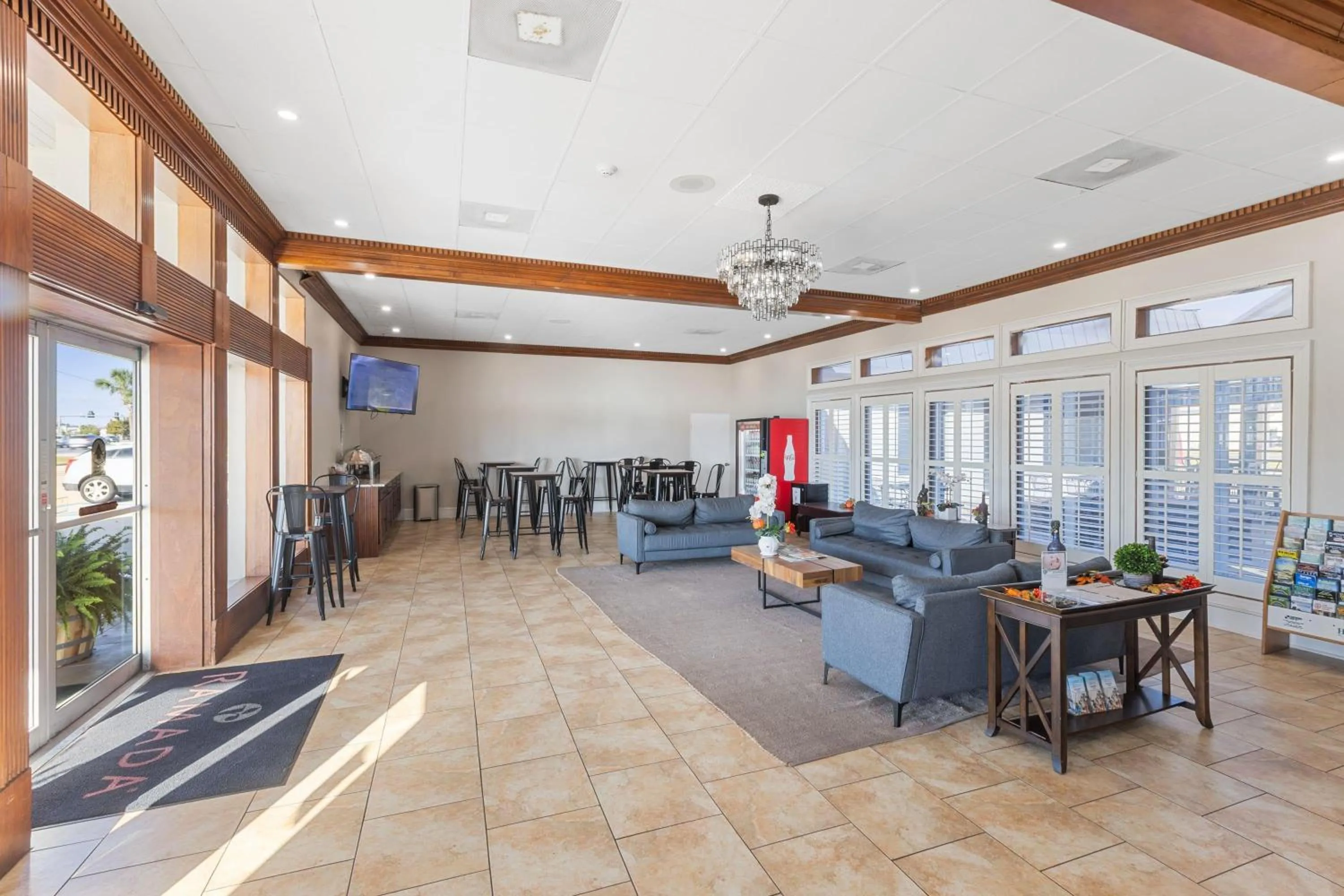 Lobby or reception in Ramada by Wyndham Houma