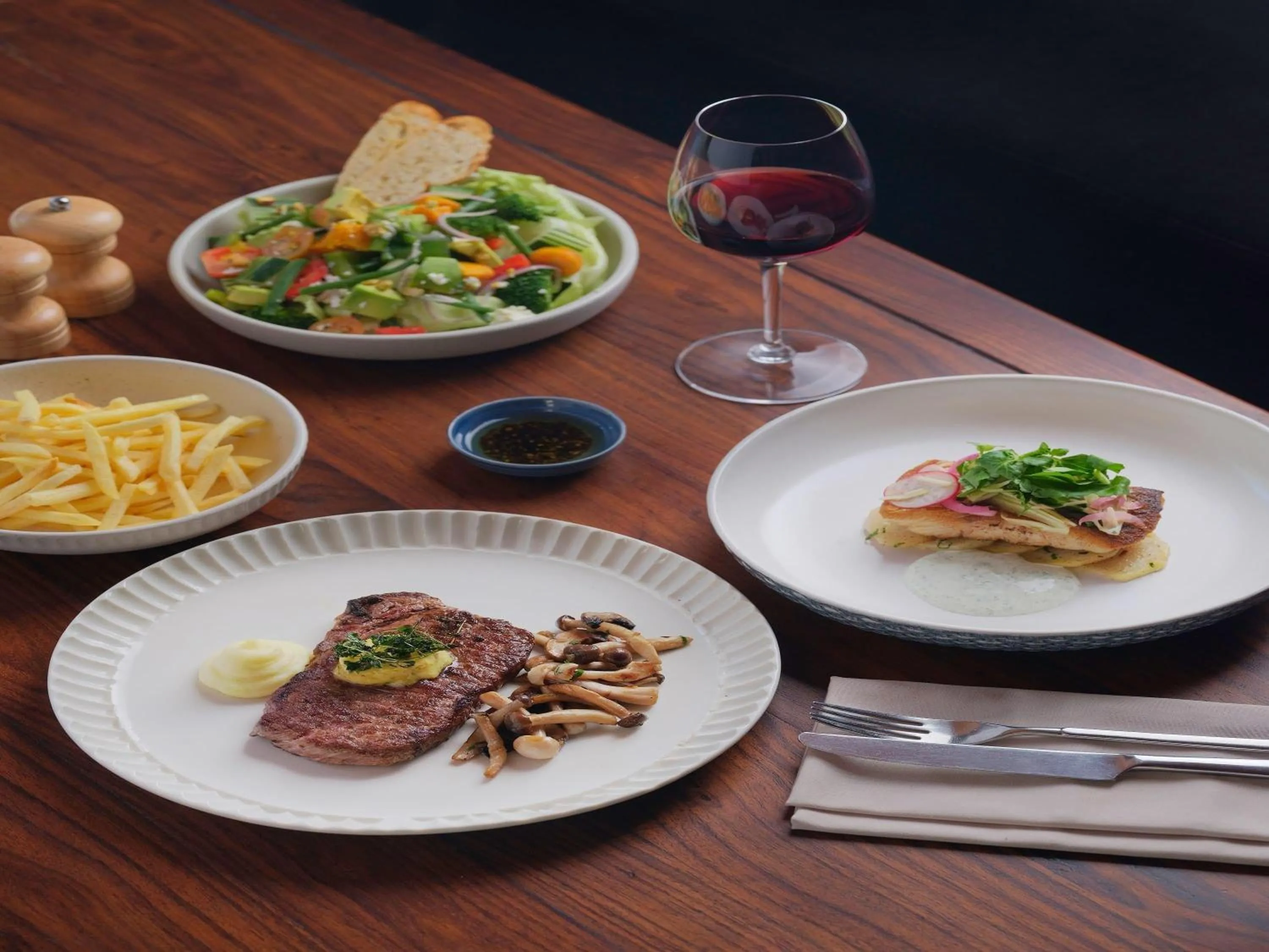 Restaurant/places to eat in Peppers Seminyak