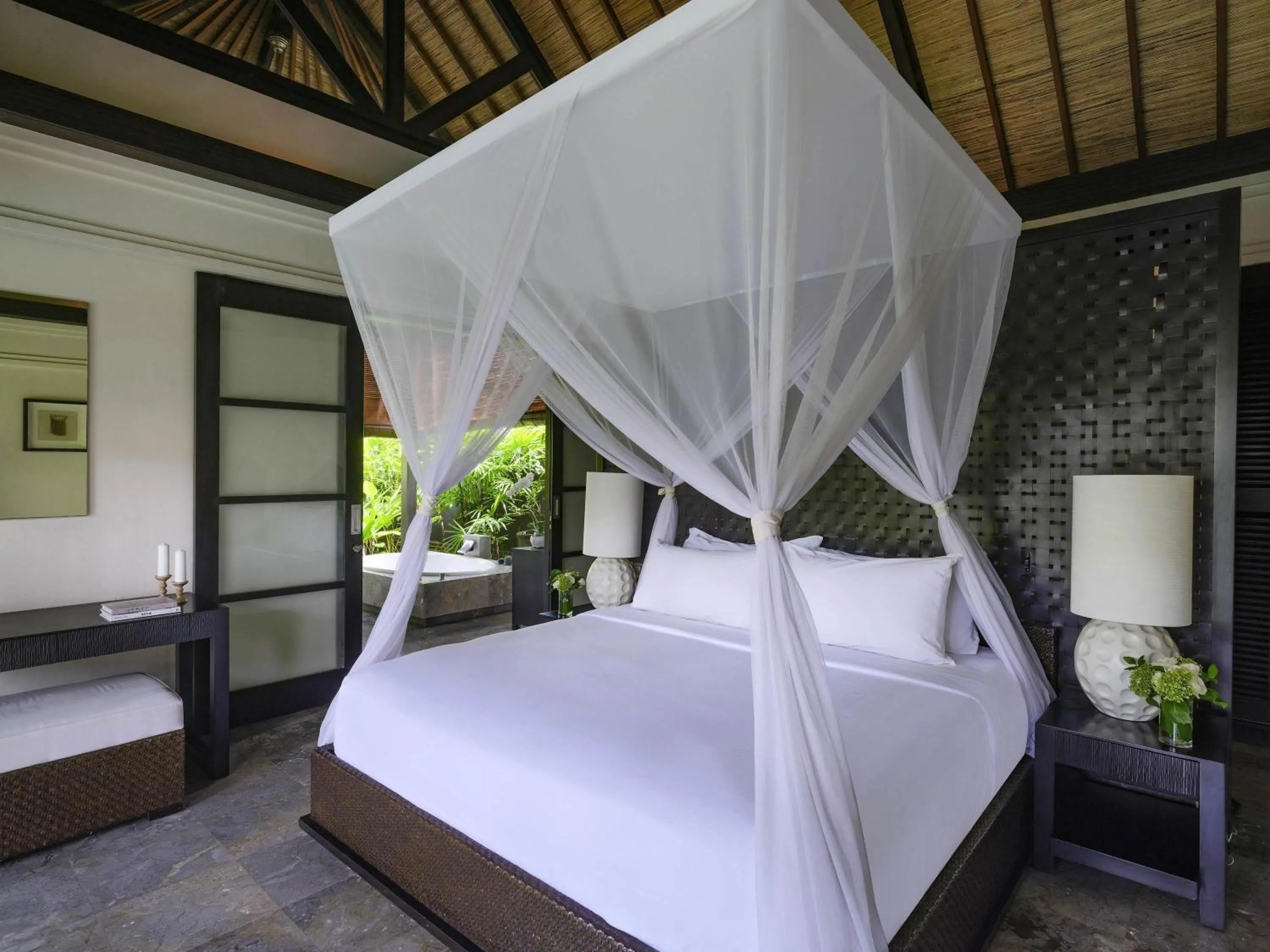 Bedroom, Bed in Peppers Seminyak