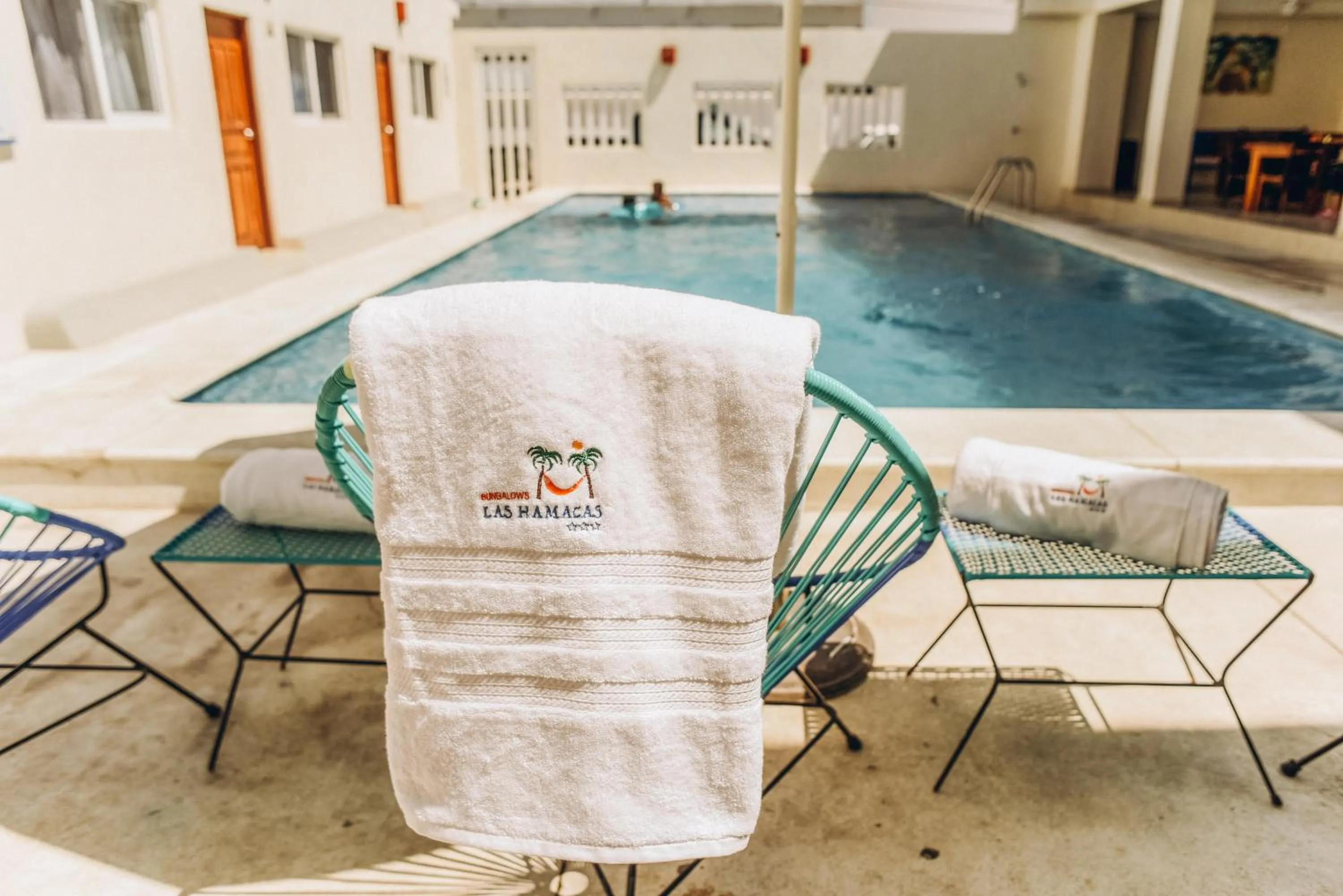 Swimming pool in Bungalows Las Hamacas