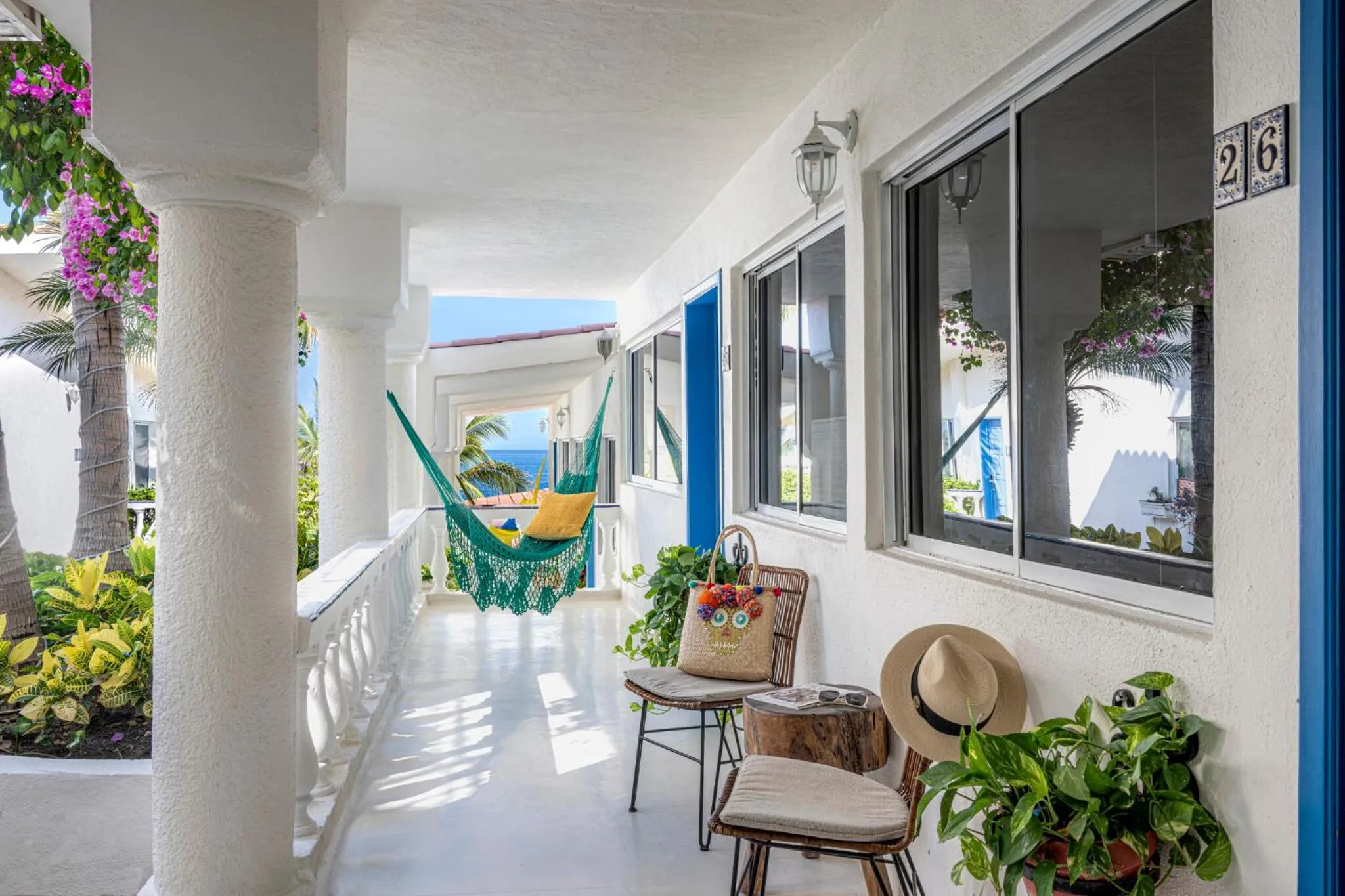 Living room in Mar del Cabo By Velas Resorts Adults Only
