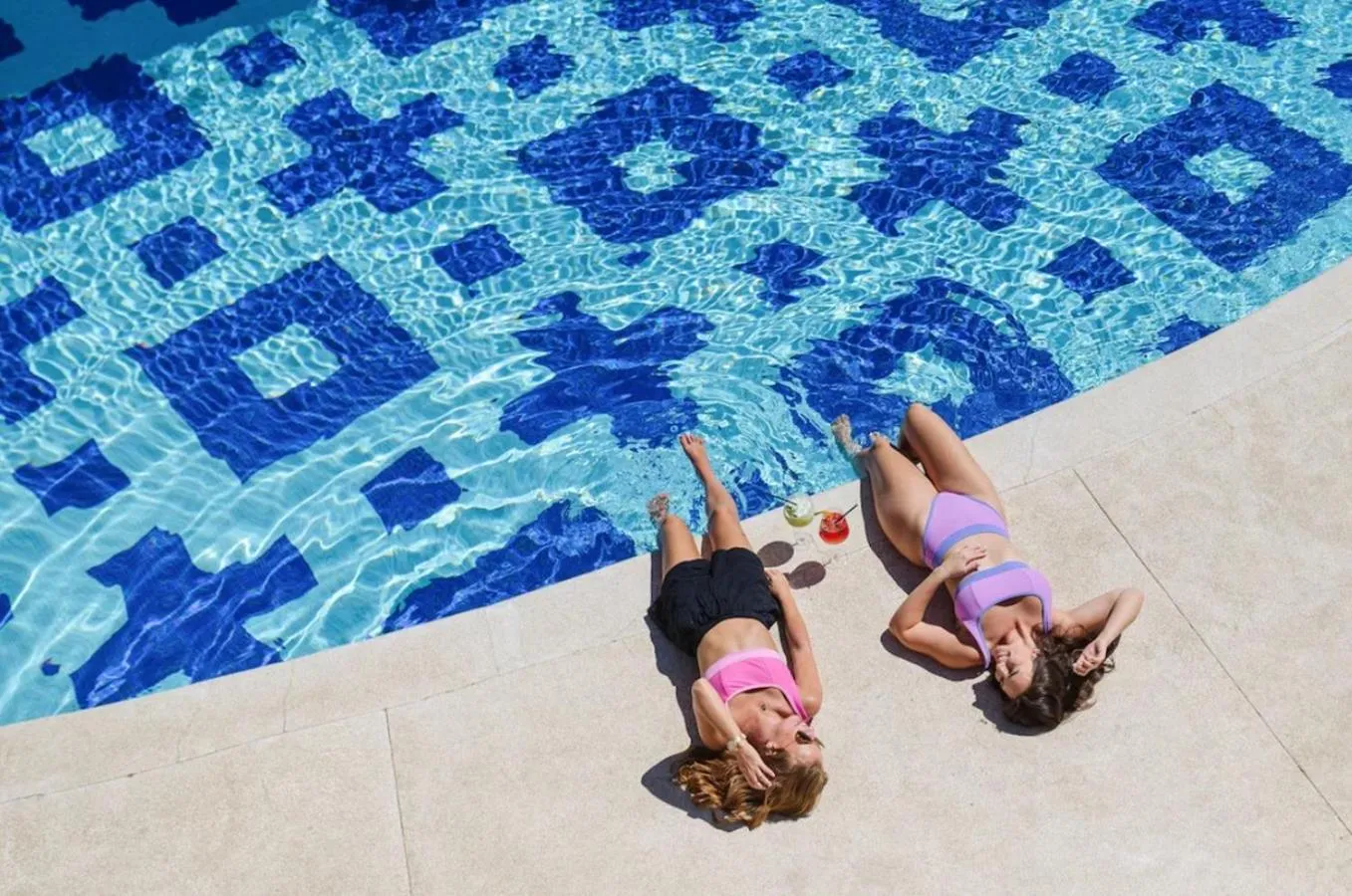 Swimming pool in Mar del Cabo By Velas Resorts Adults Only