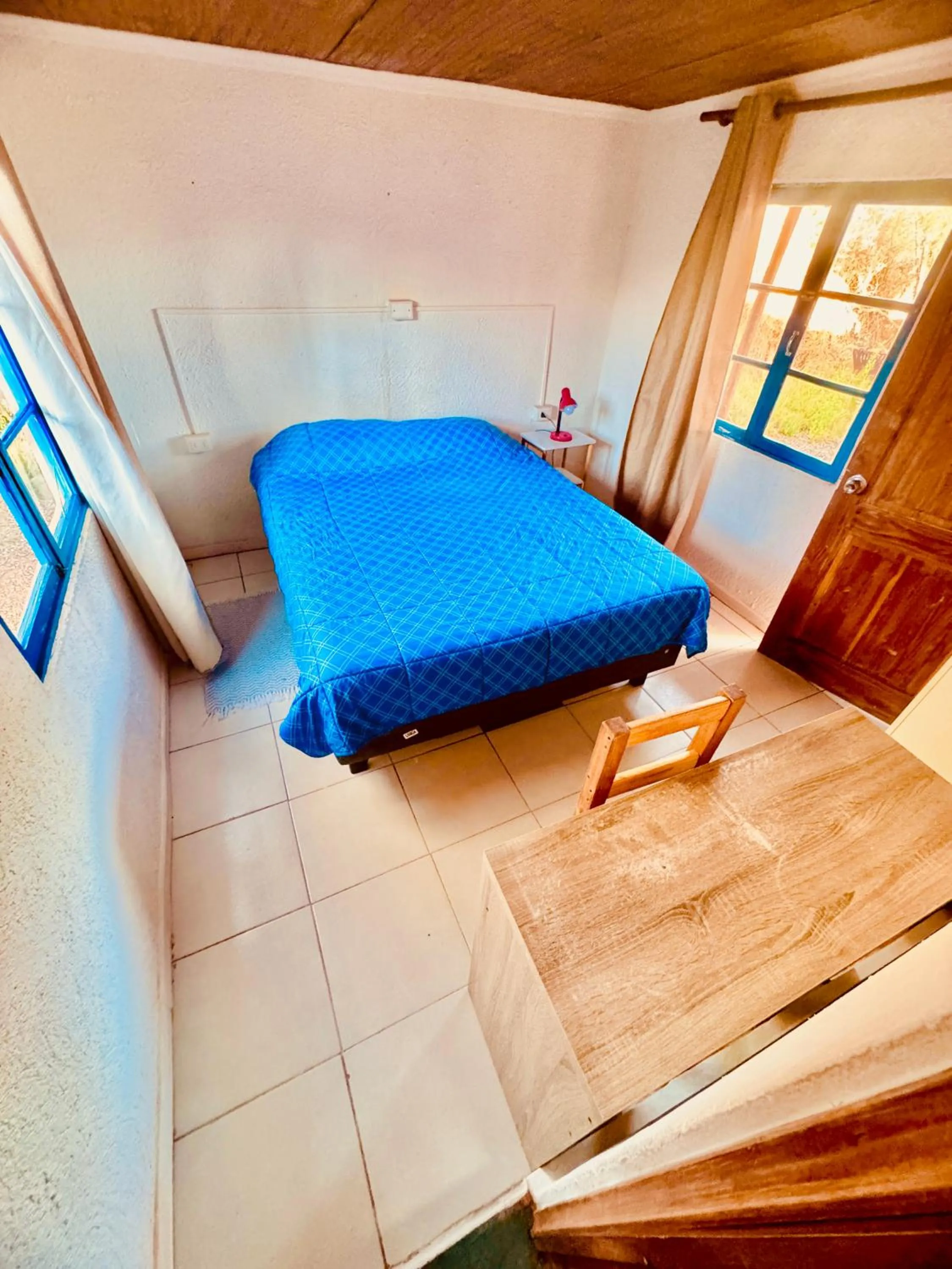 Photo of the whole room, Bed in Atacama Lodge Rukazen Rústico