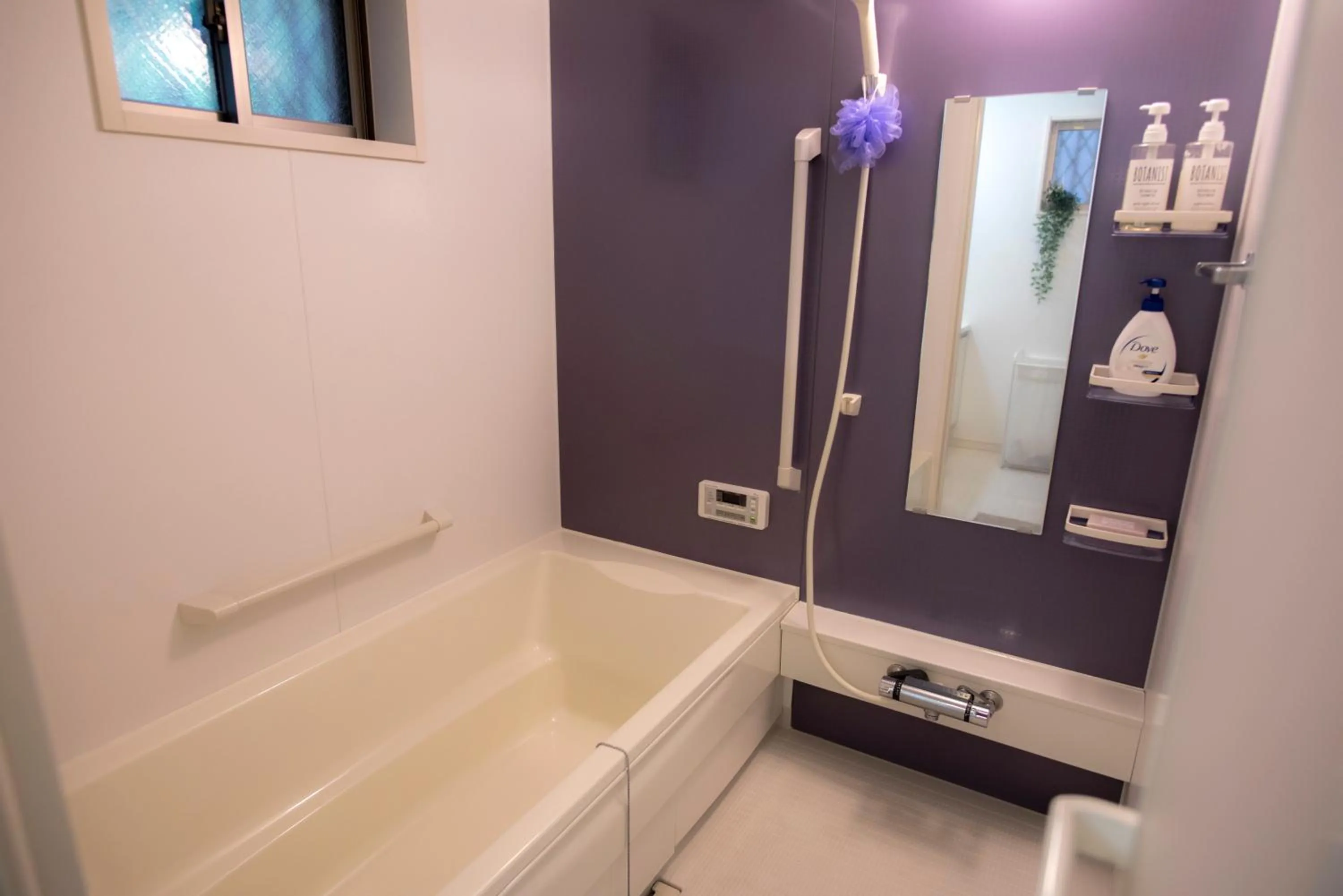 Shower in COCO Shinjuku HOTEL