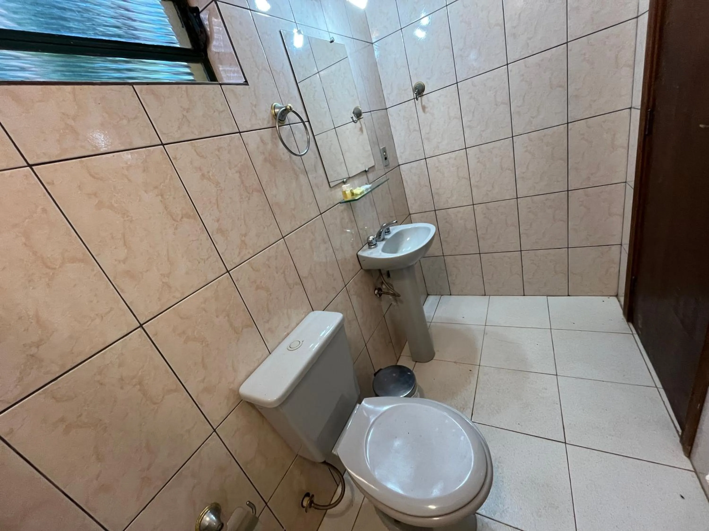 Bathroom in Pousada Sonho Verde