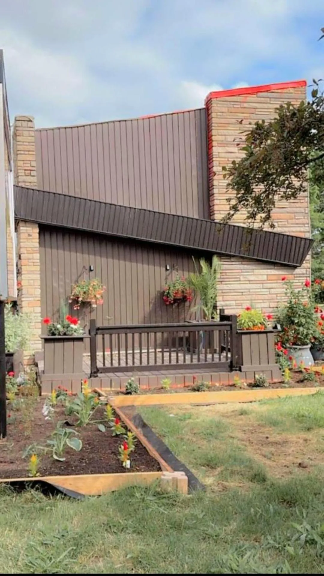 Balcony/Terrace in Crestwood Motel