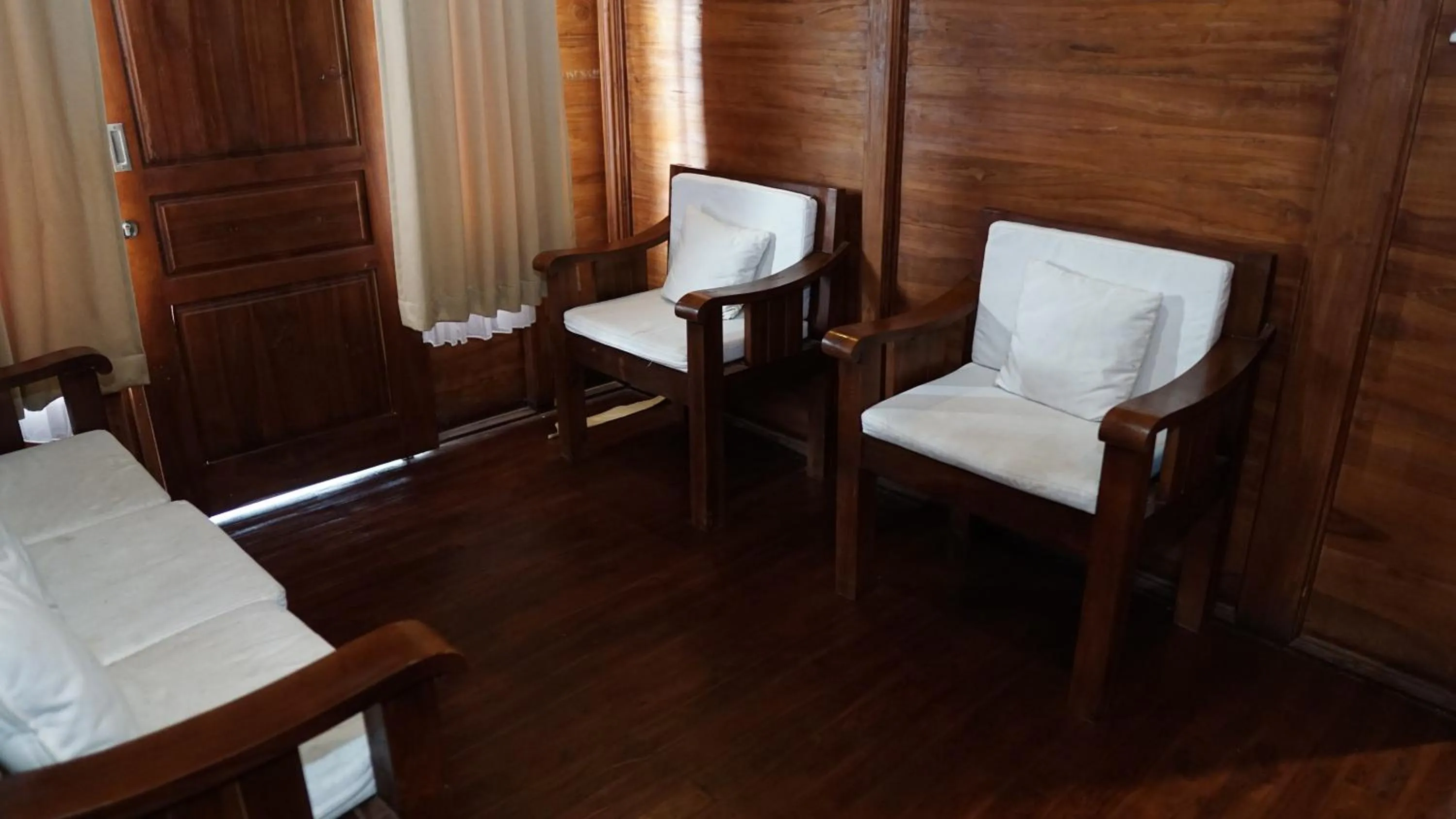 Living room in Grand Raka Homestay