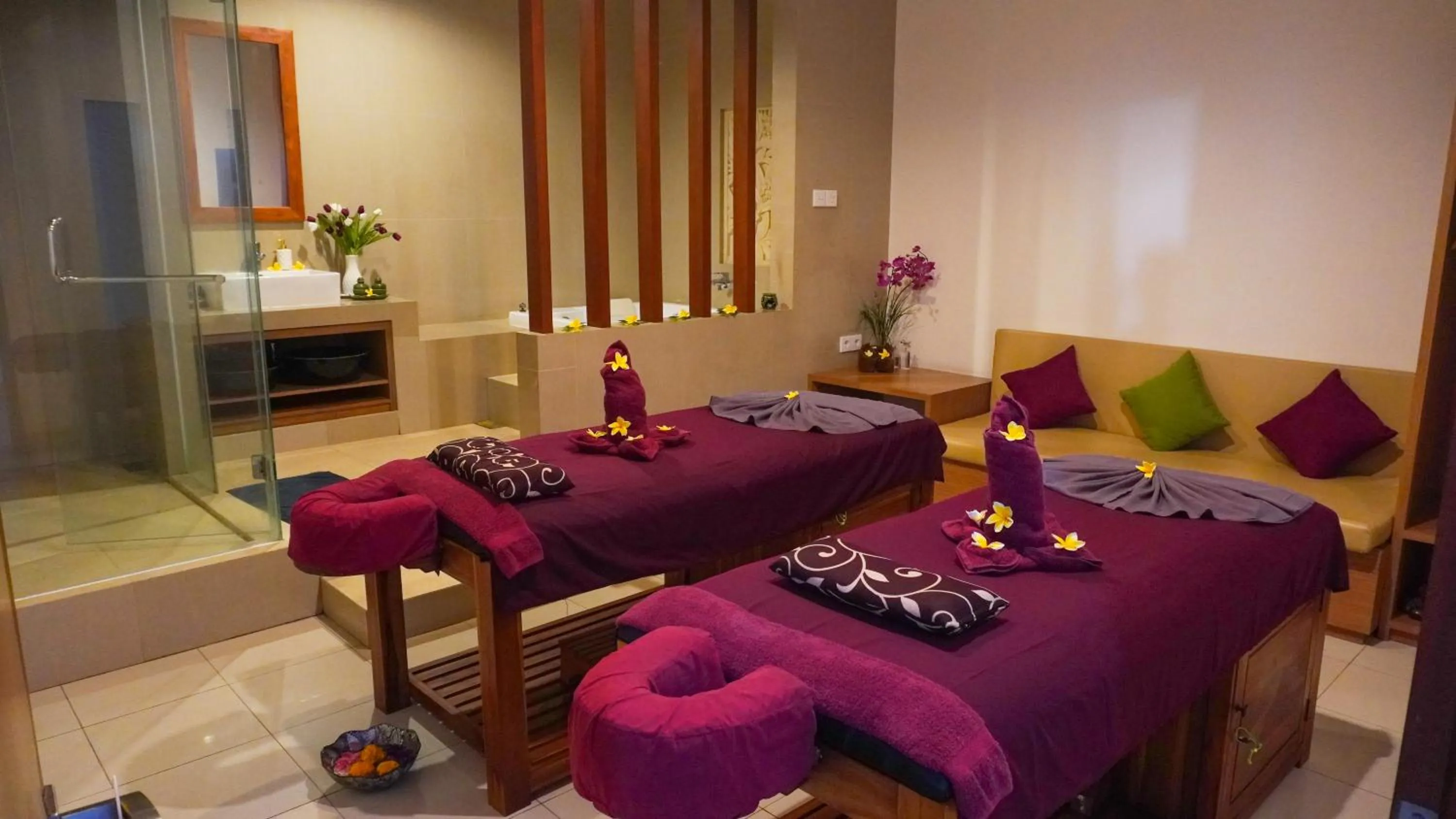Spa and wellness centre/facilities, Bed in Truntum Kuta Bali