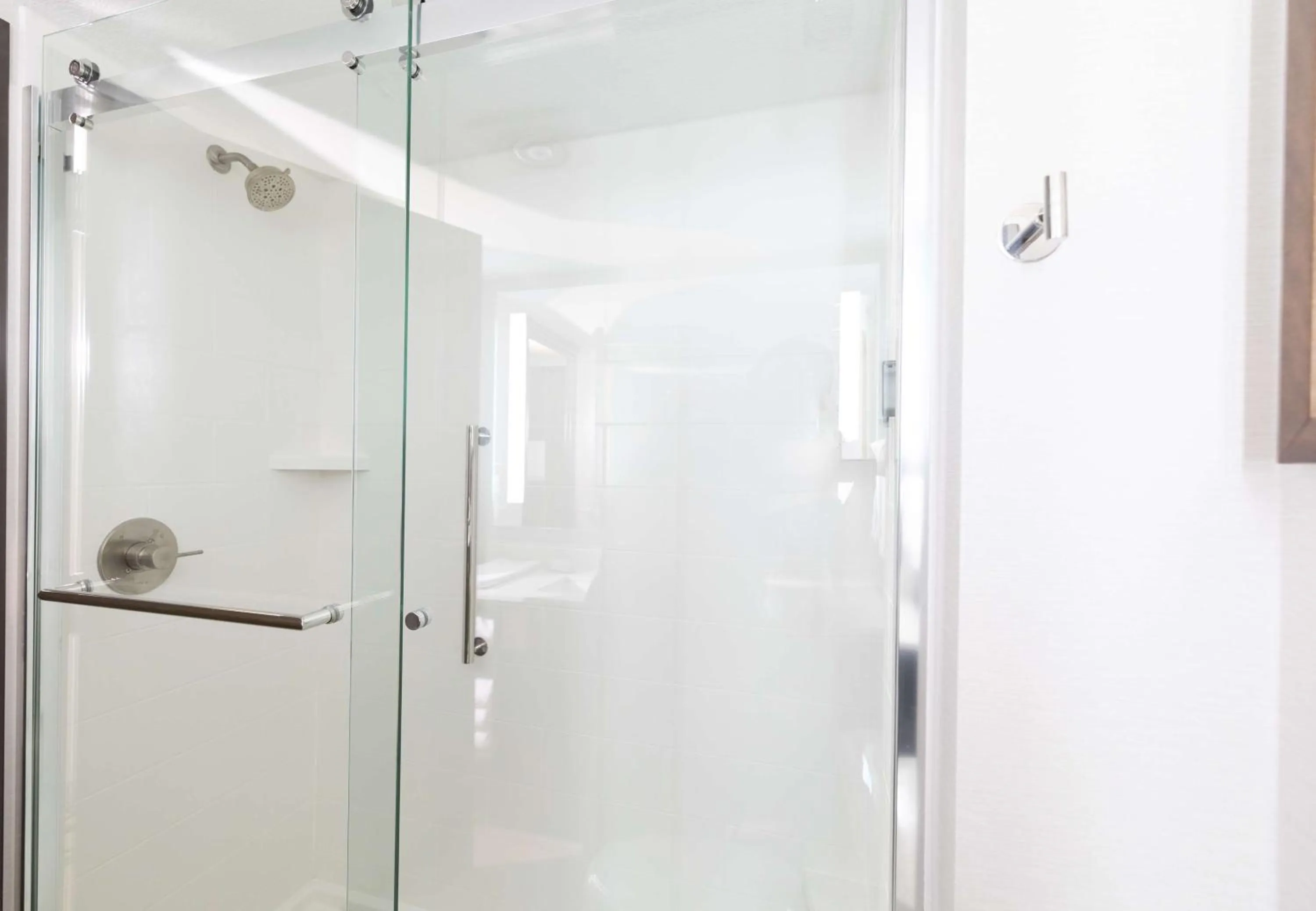 Bathroom in Hilton Garden Inn Des Moines Airport