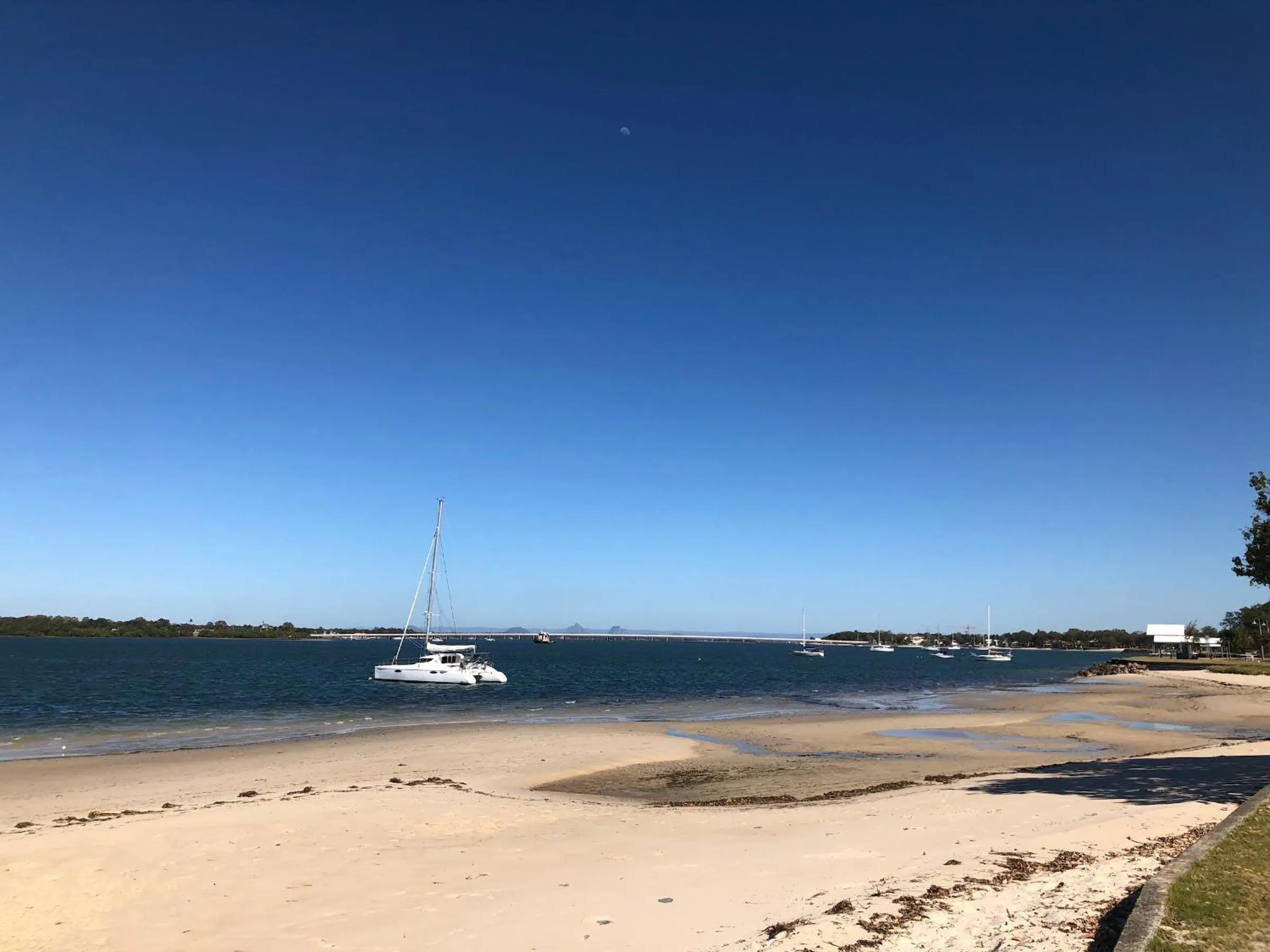 Beach in Bribie Island Hotel