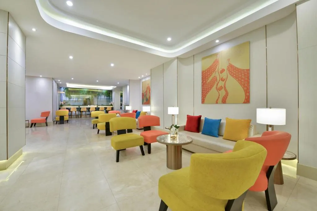 Lobby or reception in Centre Point Plus Hotel Pratunam