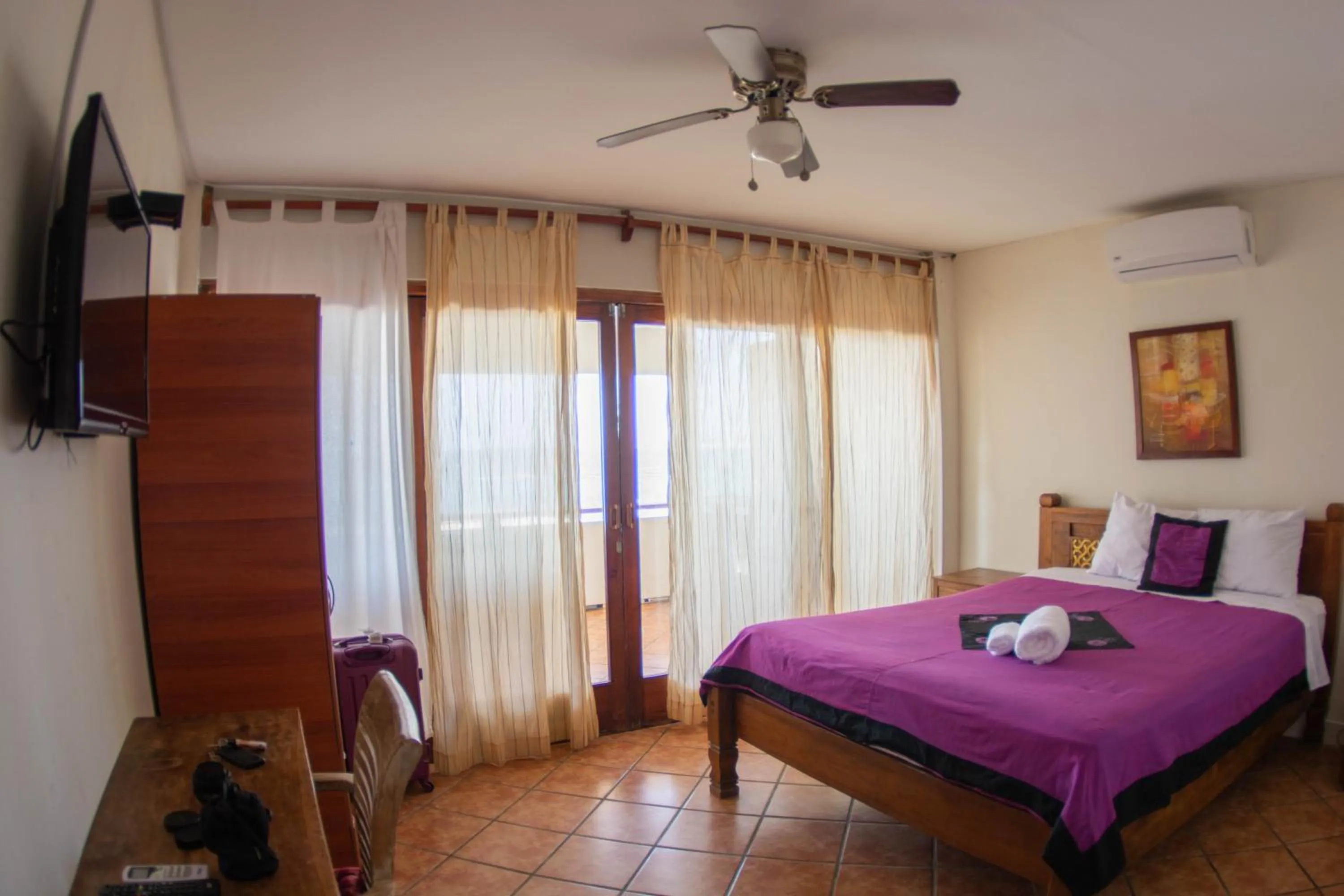 Photo of the whole room in Don Giovanni Mancora