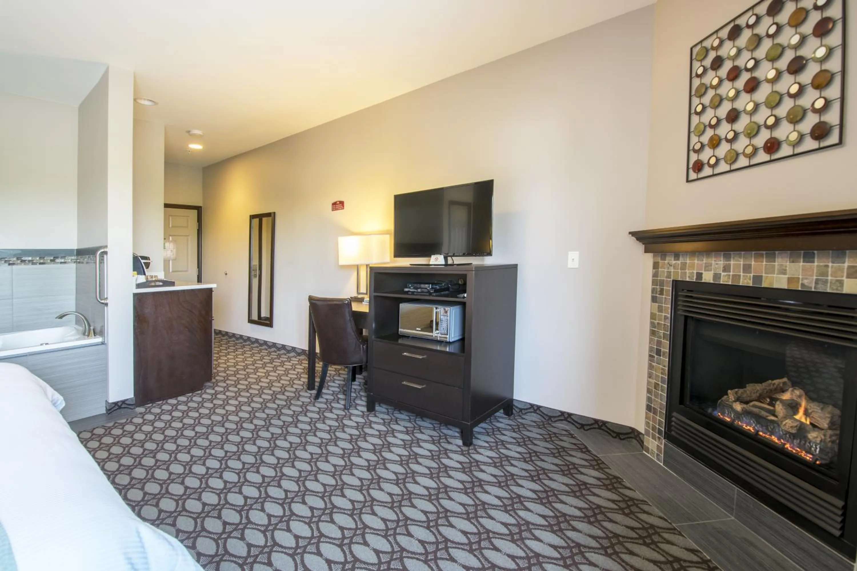 Photo of the whole room in Sunrise Inn