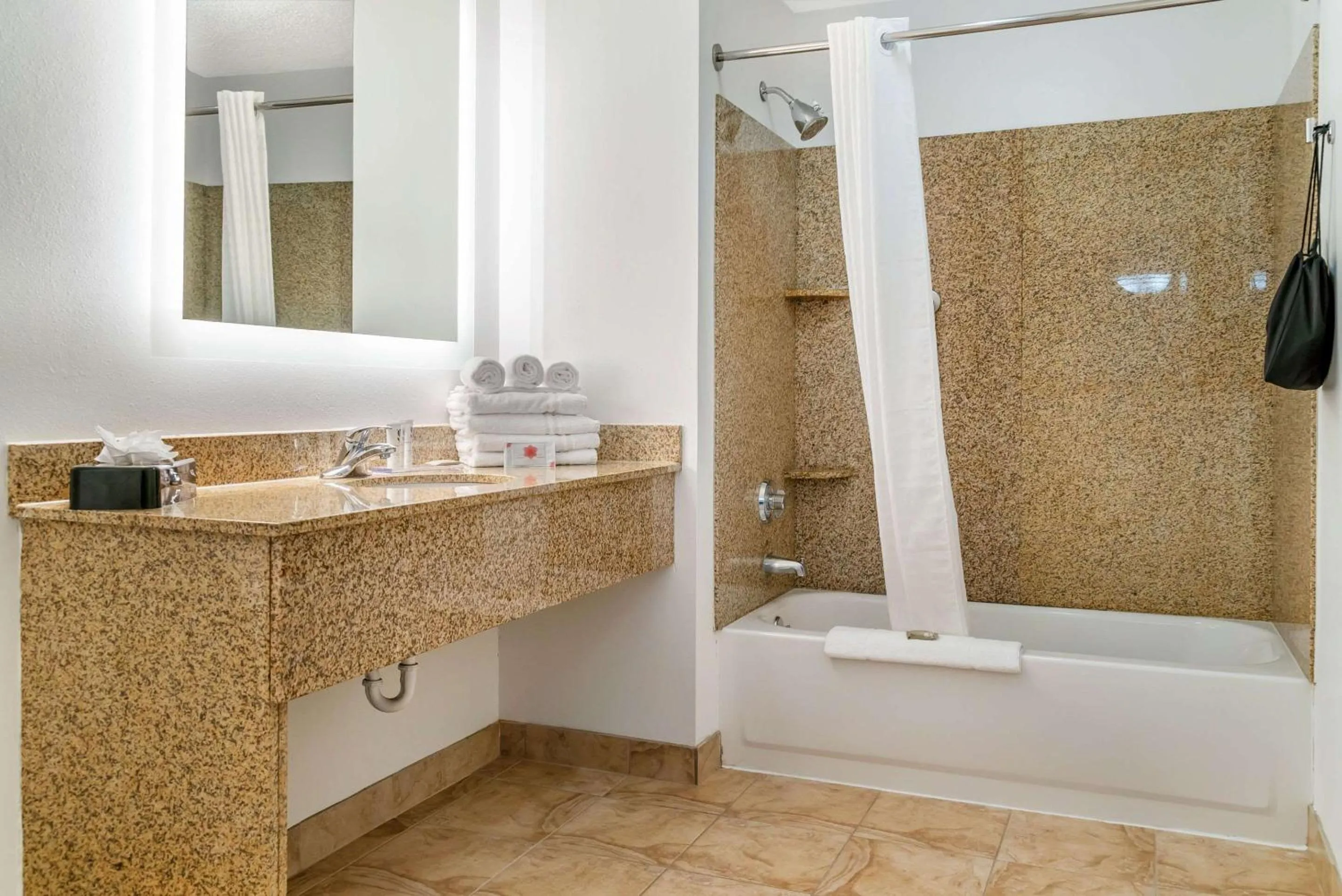 Bedroom in Country Inn & Suites by Radisson, Rossford - Toledo South