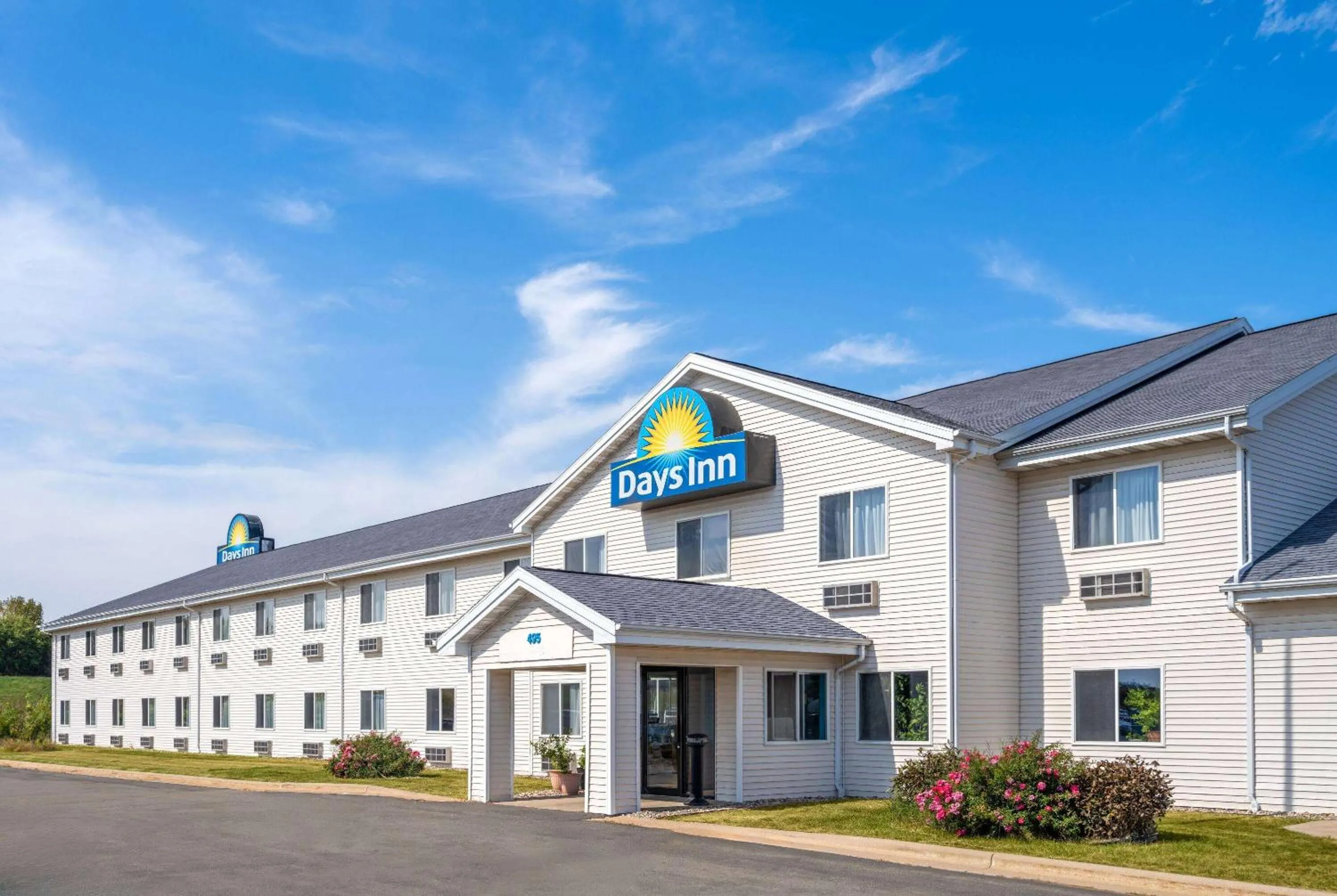 Property building in Days Inn by Wyndham Neenah