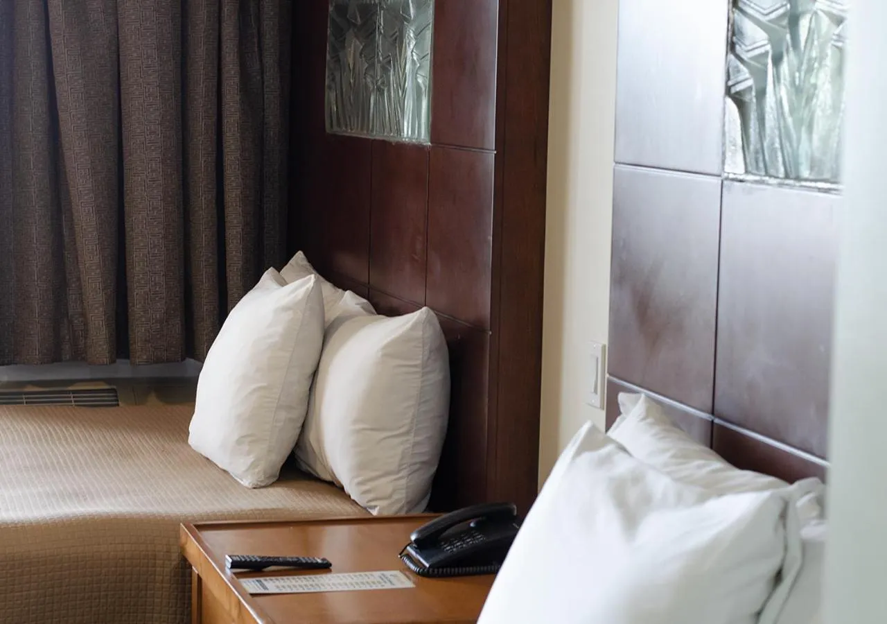 Bedroom, Bed in Del Mar Inn Rosarito