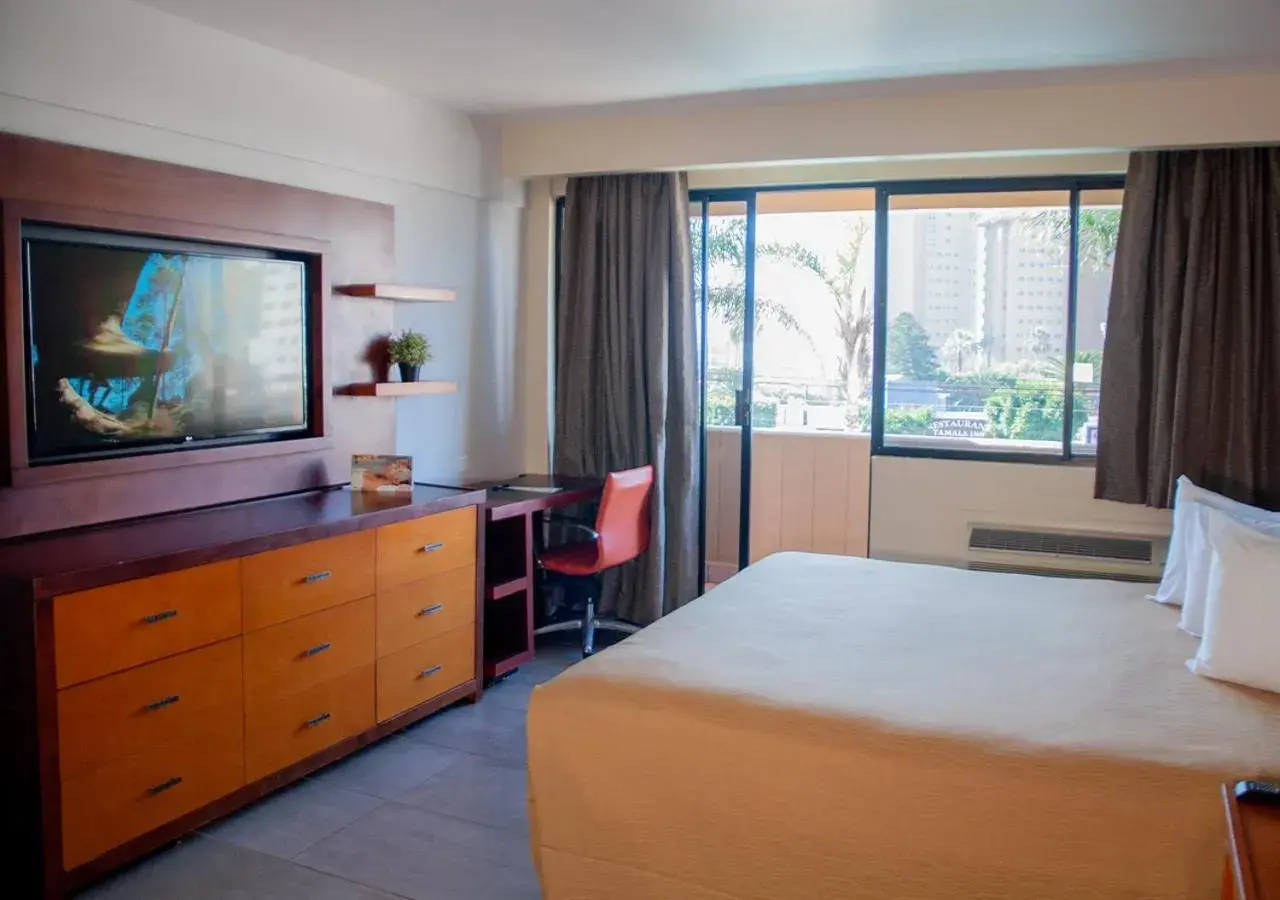 Standard King Room in Del Mar Inn Rosarito Standard King Room in Del Mar Inn Rosarito