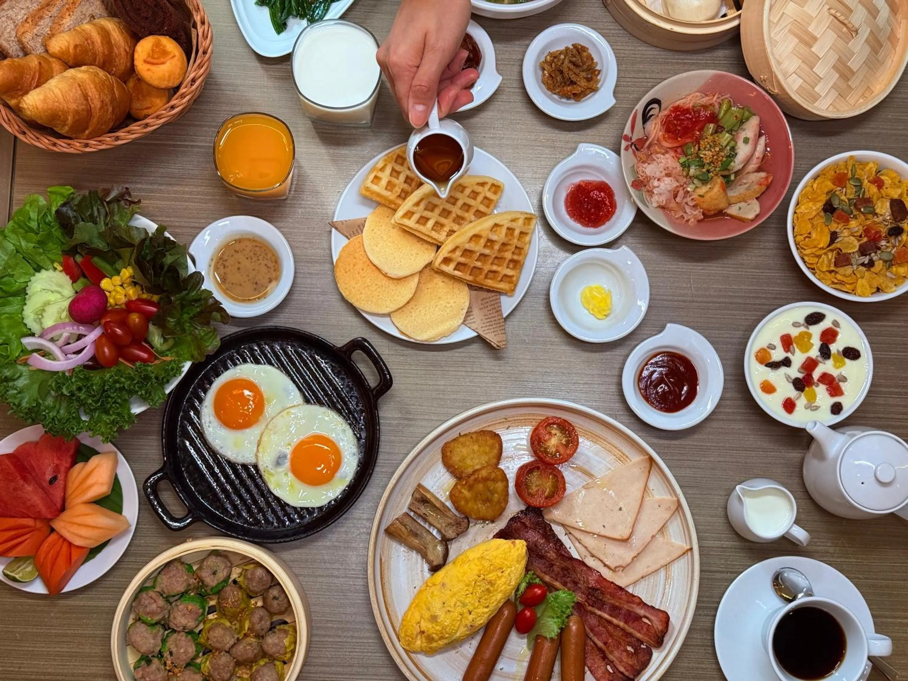 Restaurant/places to eat in Centre Point Hotel Chidlom Bangkok