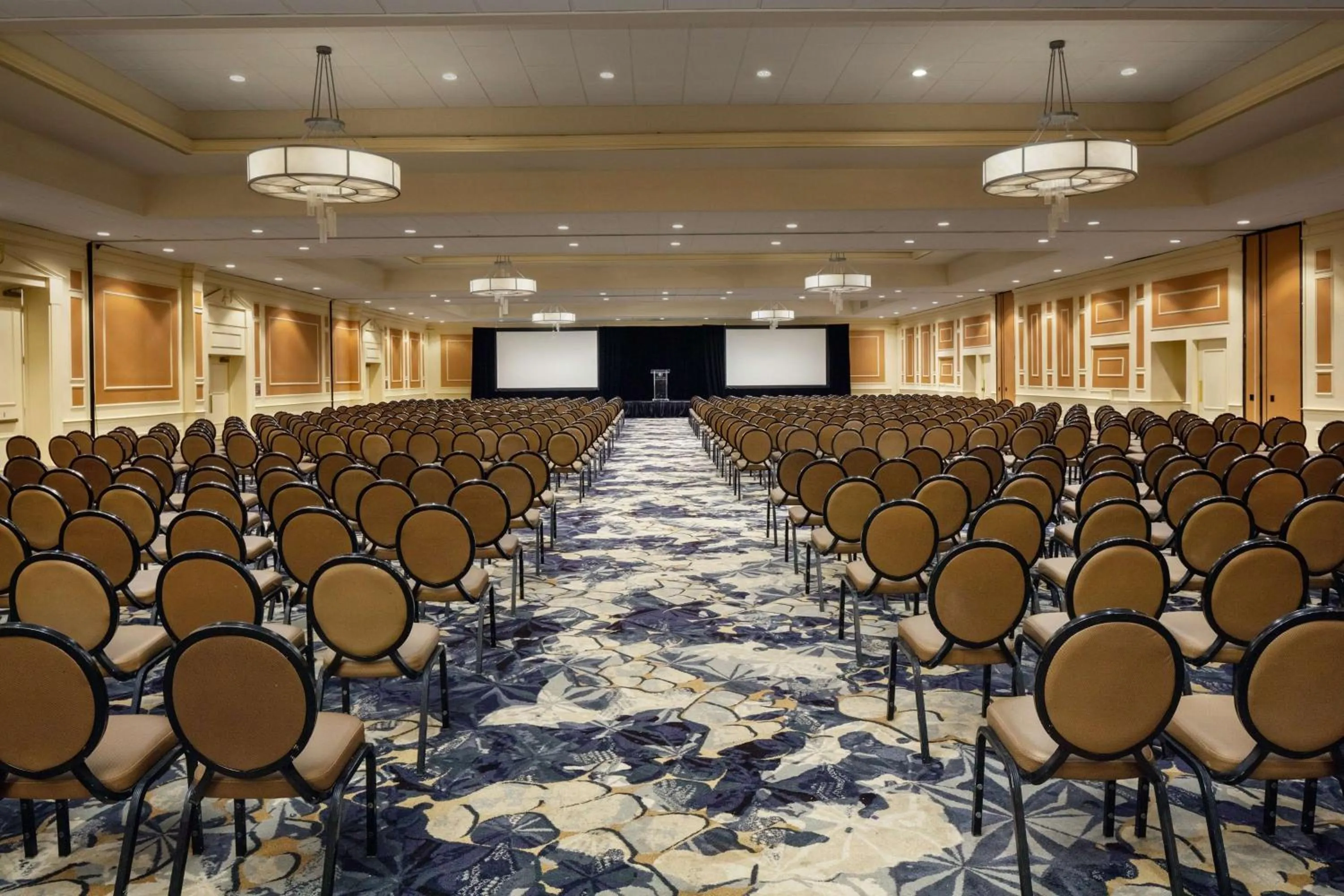 Meeting/conference room in DoubleTree Boston North Shore Danvers