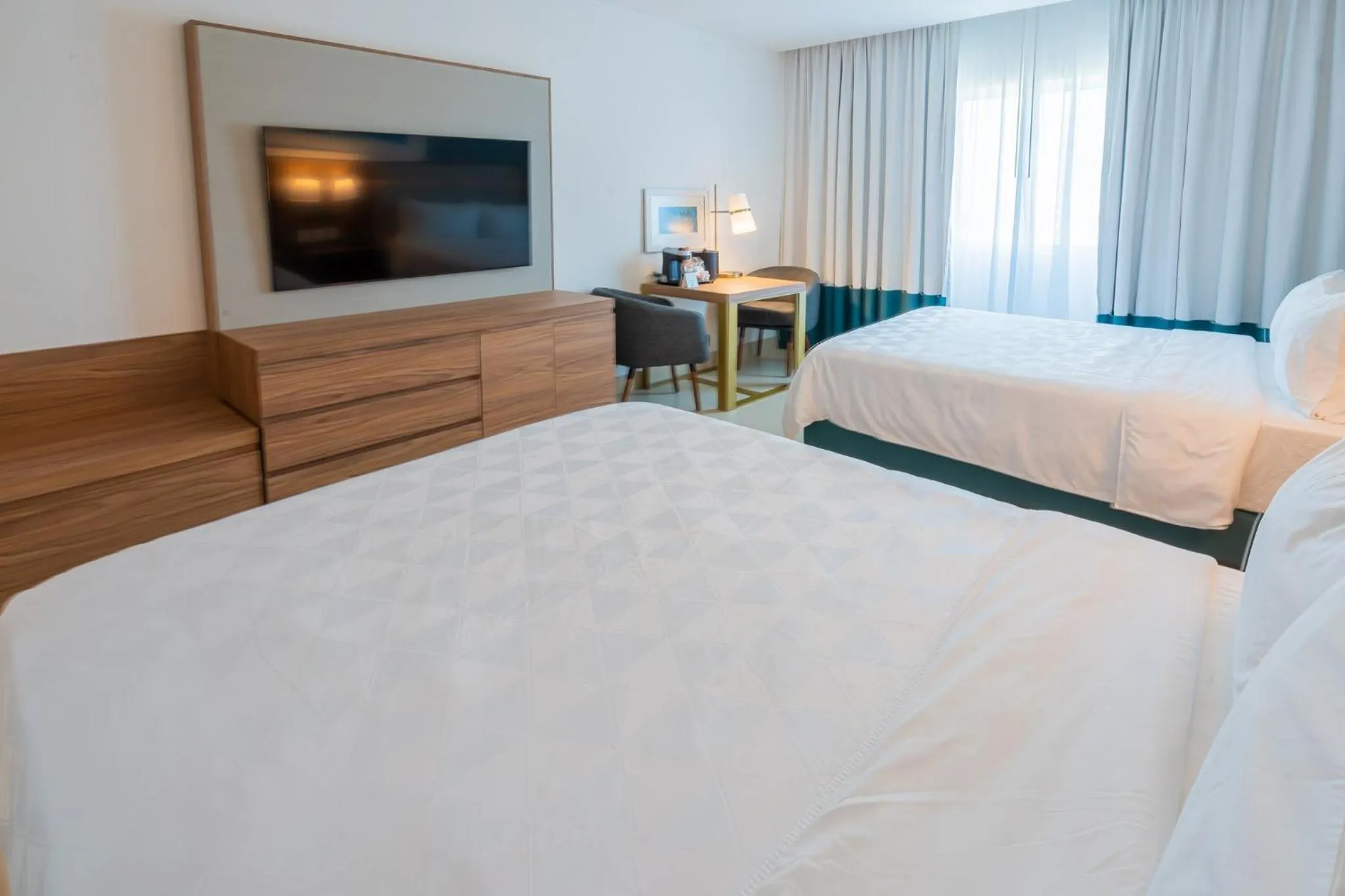 Photo of the whole room, Bed in Holiday Inn Acapulco La Isla by IHG