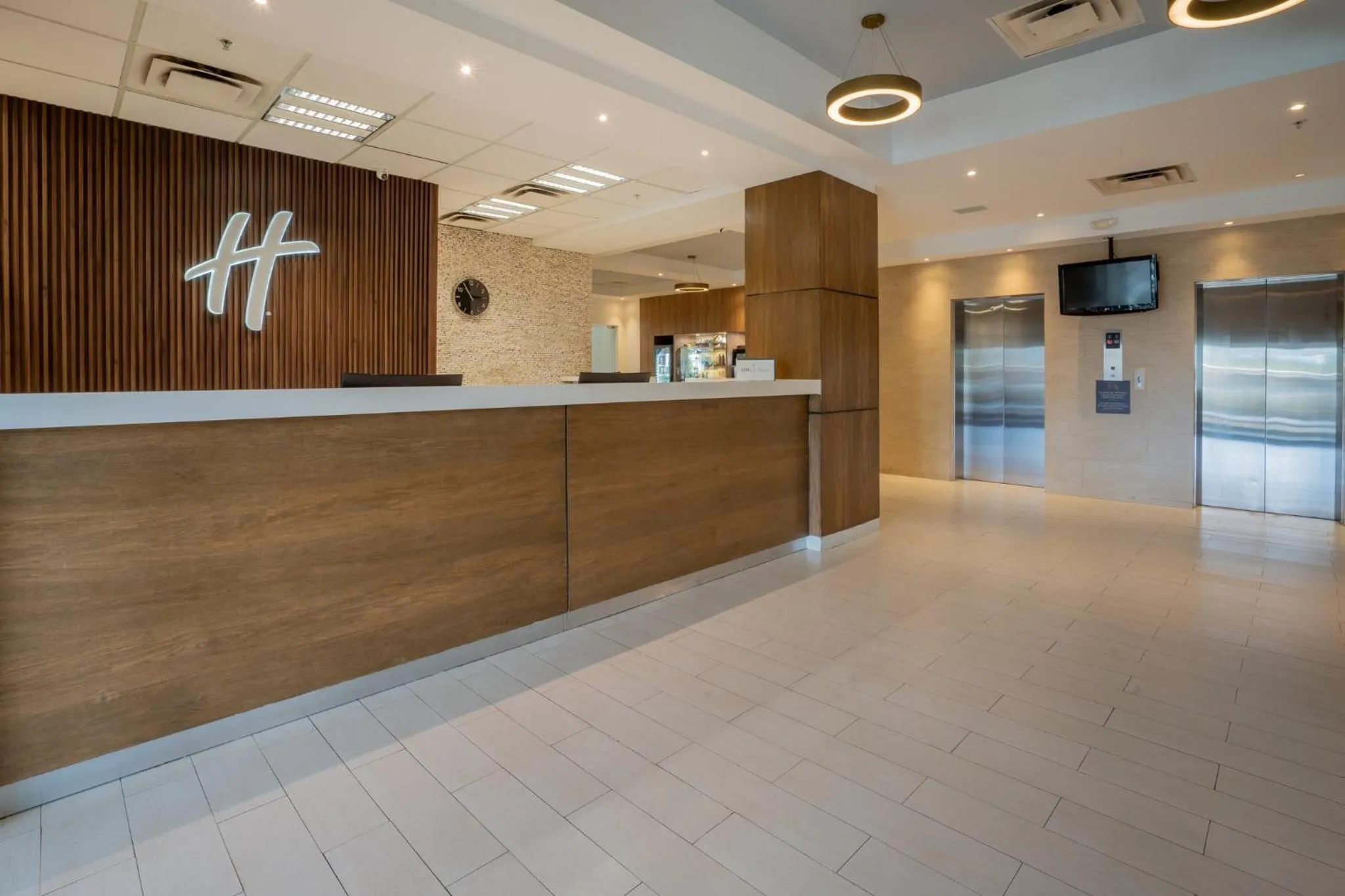 Property building in Holiday Inn Acapulco La Isla by IHG