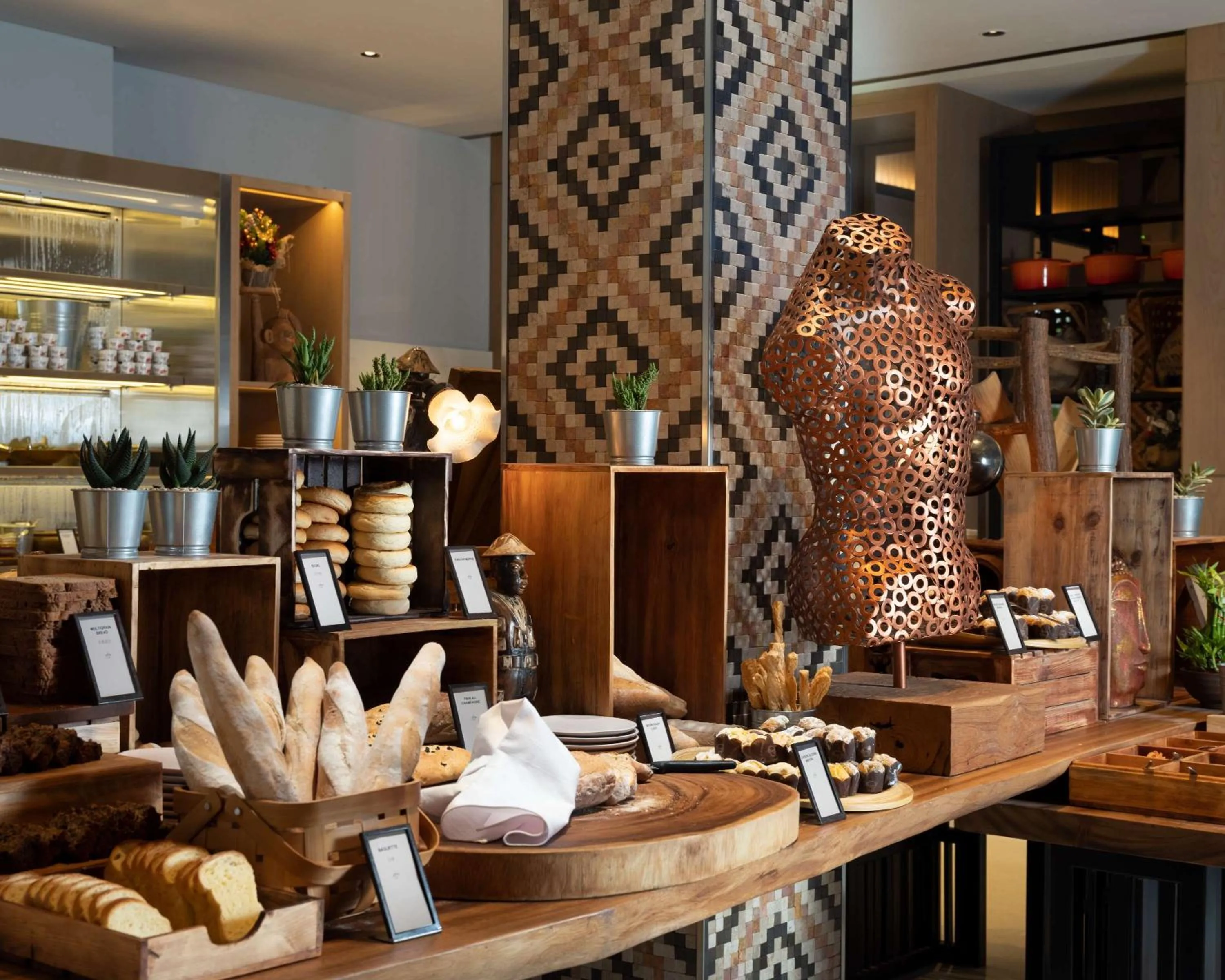 Restaurant/places to eat in Hilton Bali Resort