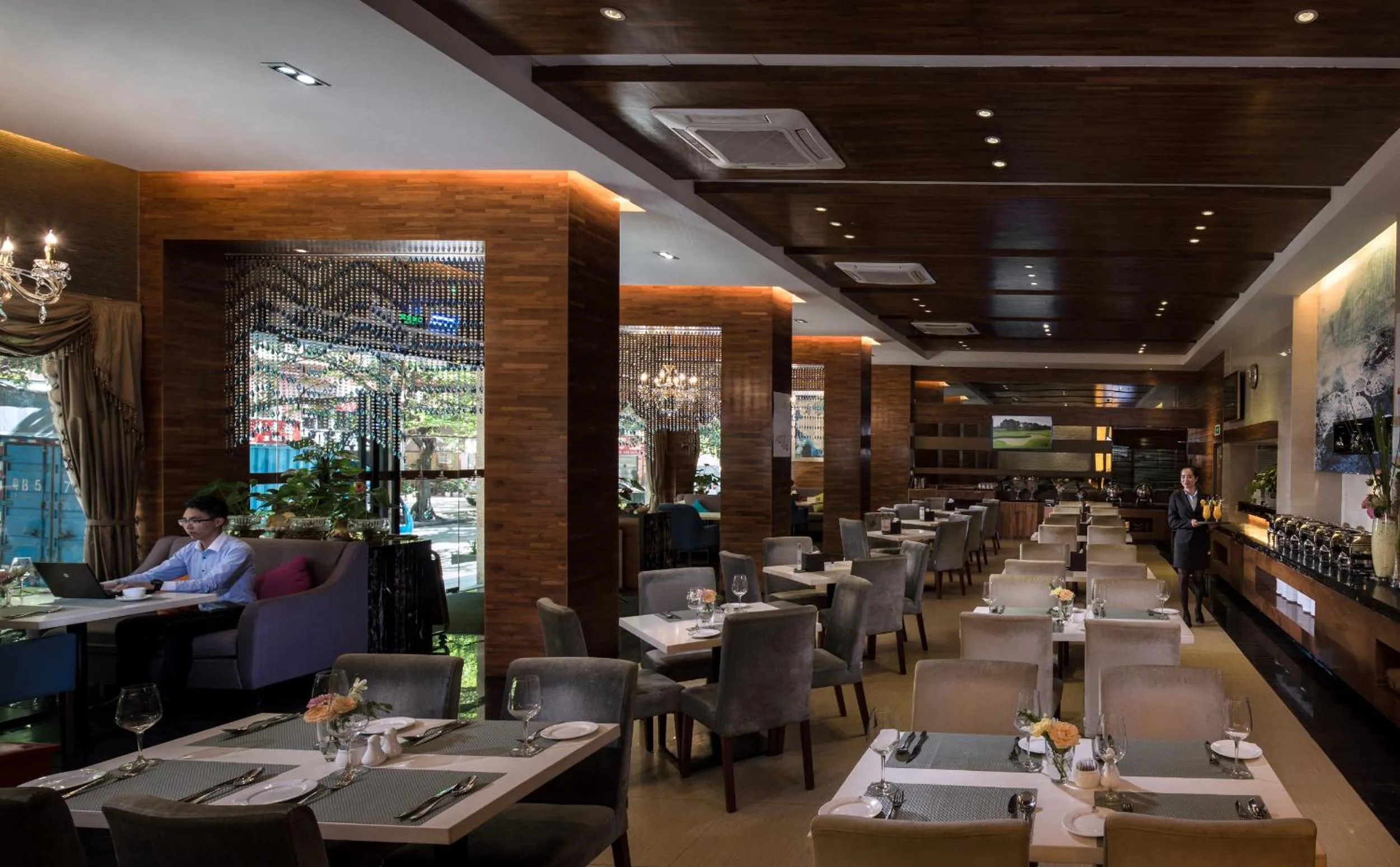 Restaurant/places to eat in Sentosa Hotel Shenzhen Majialong Branch