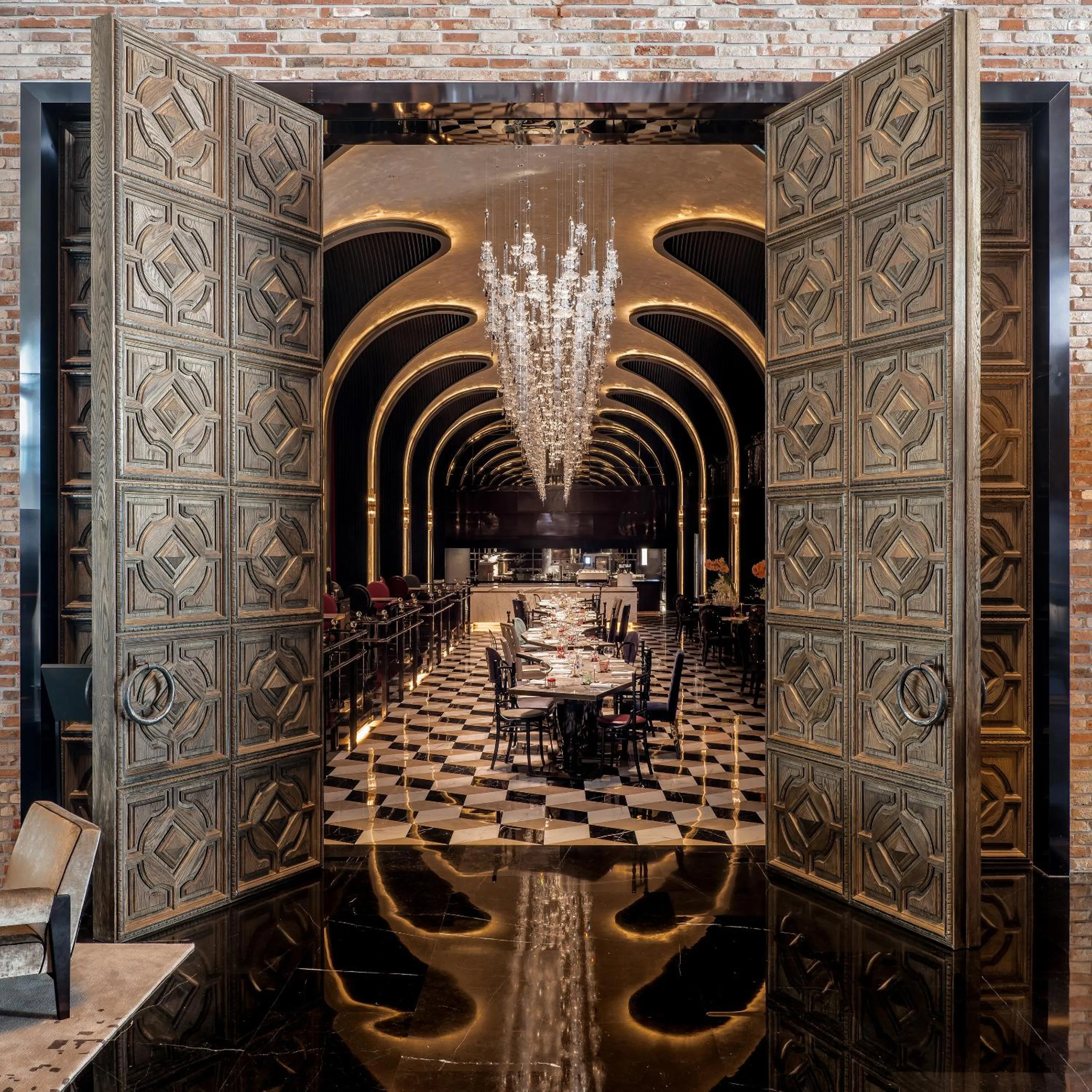 Restaurant/places to eat in Art Paradiso, Paradise City