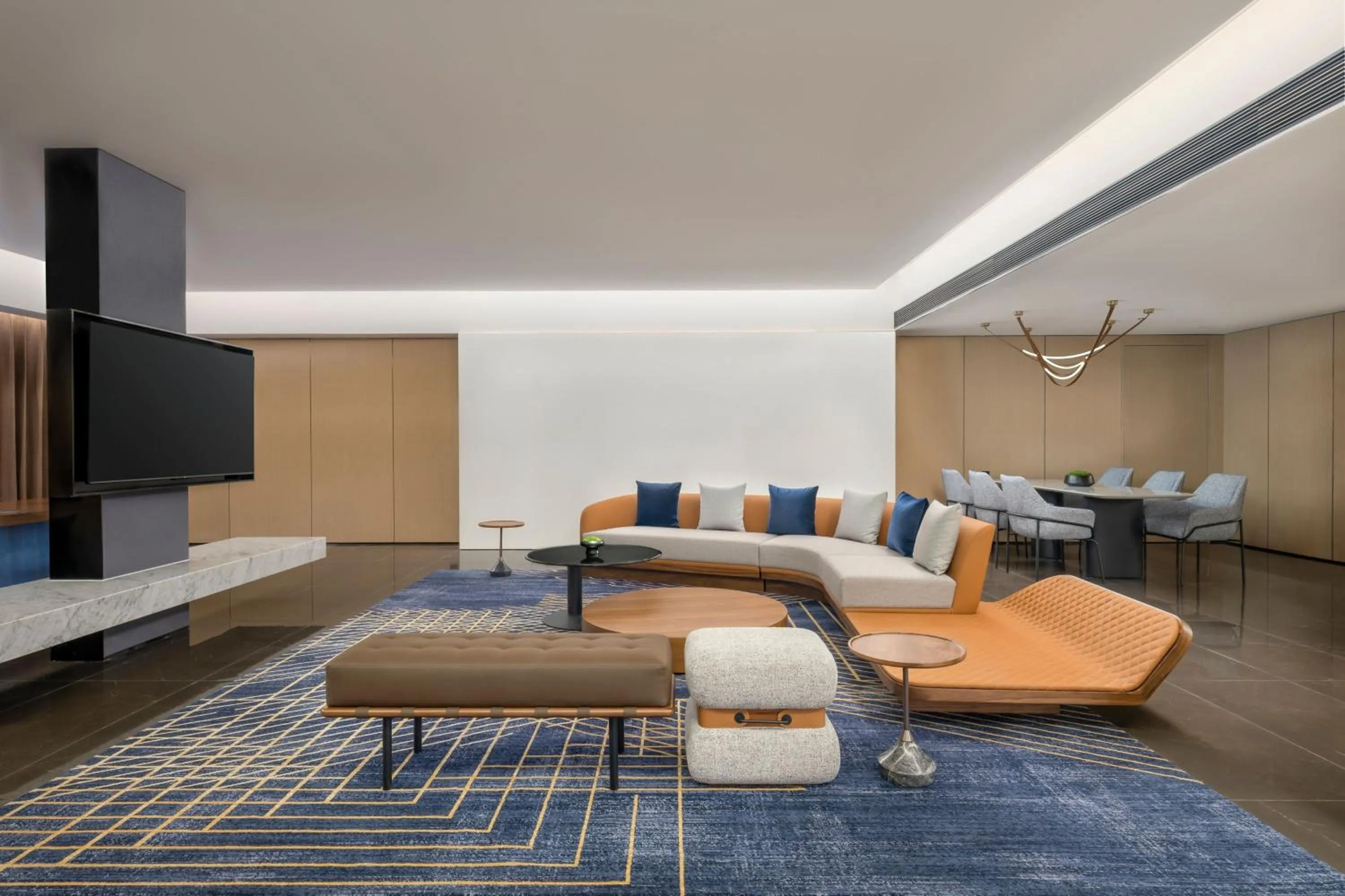 Photo of the whole room in Four Points by Sheraton Yangjiang City Center