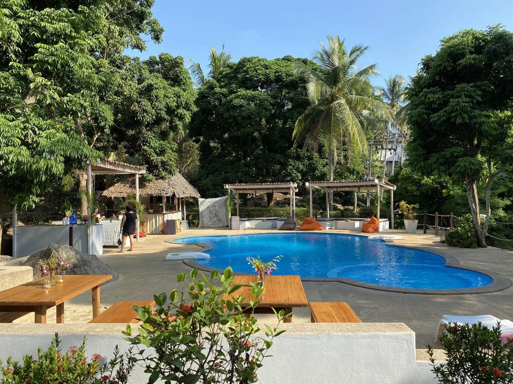 Swimming pool in Shiralea Backpackers Resort