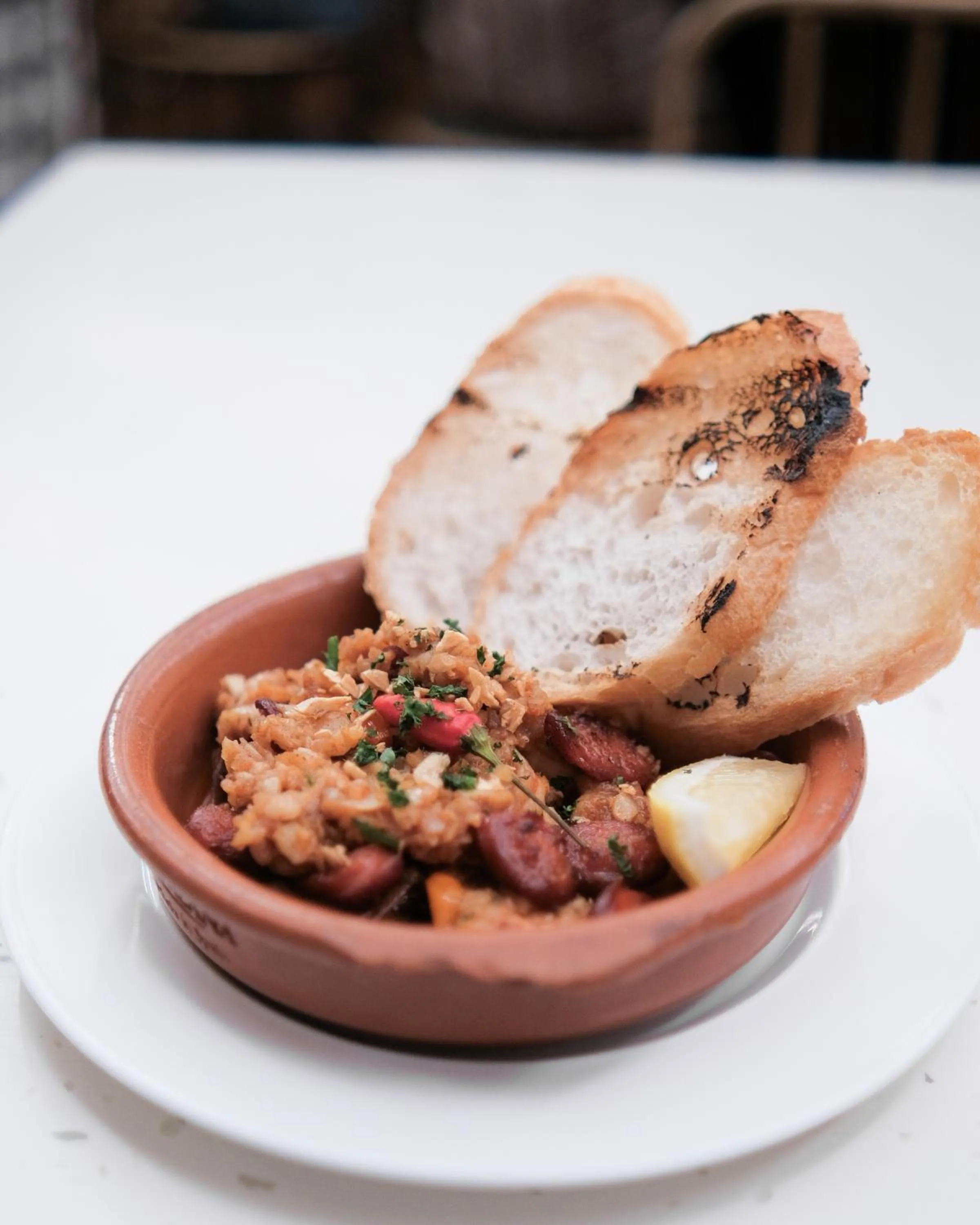 Restaurant/places to eat in Stonehill Suites