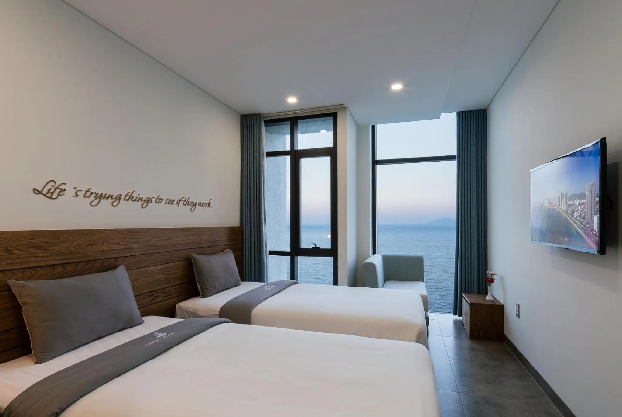 Bed in Joy Trip Hotel & Spa Nha Trang