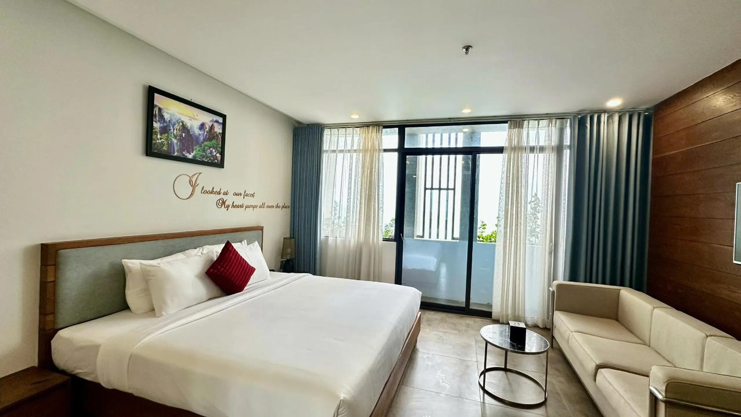 Bed in Joy Trip Hotel & Spa Nha Trang