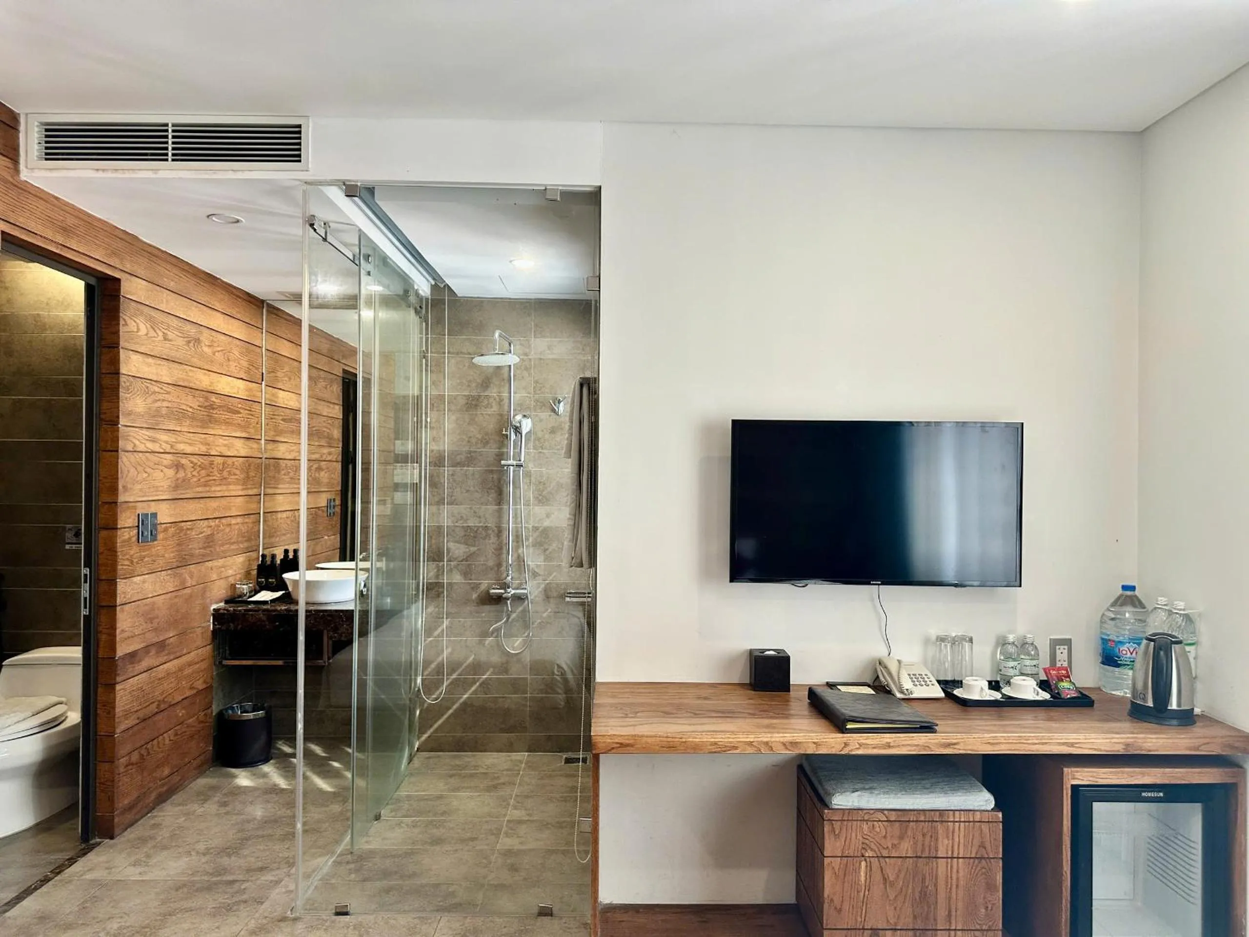 Shower in Joy Trip Hotel & Spa Nha Trang