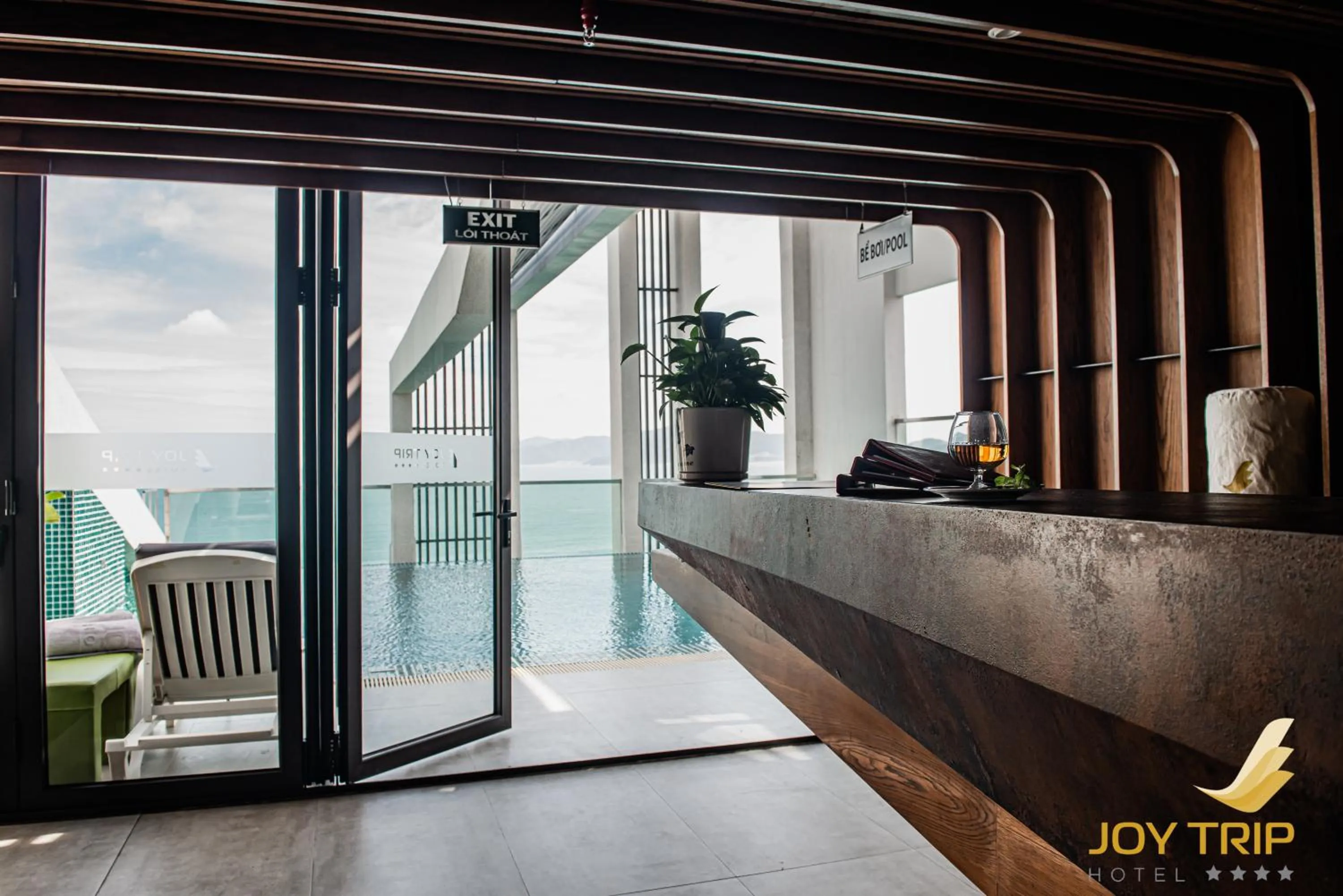 Lounge or bar in Joy Trip Hotel & Spa Nha Trang