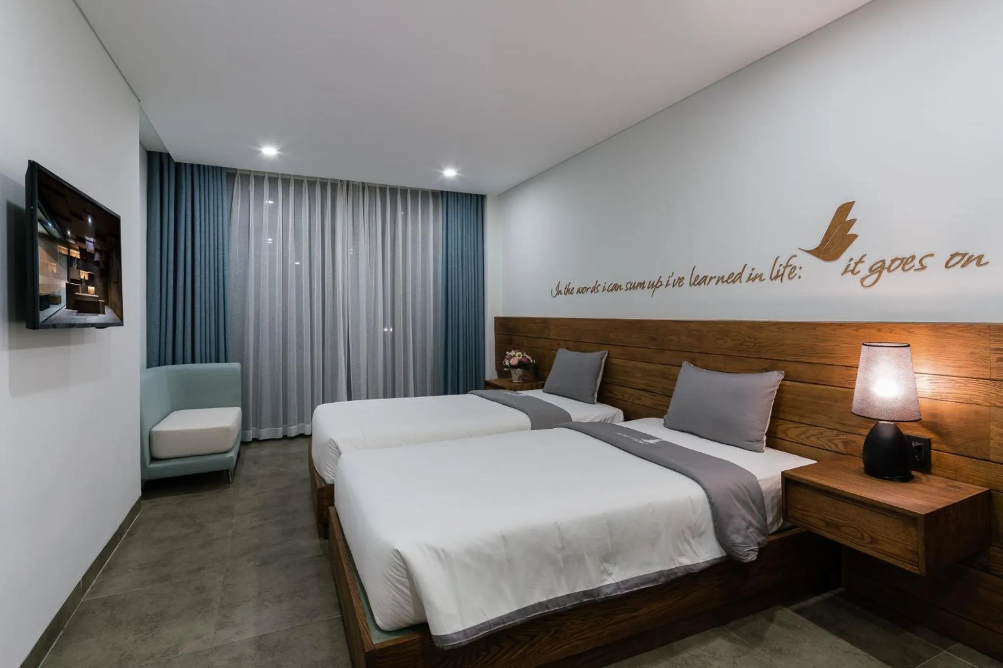 Living room, Bed in Joy Trip Hotel & Spa Nha Trang