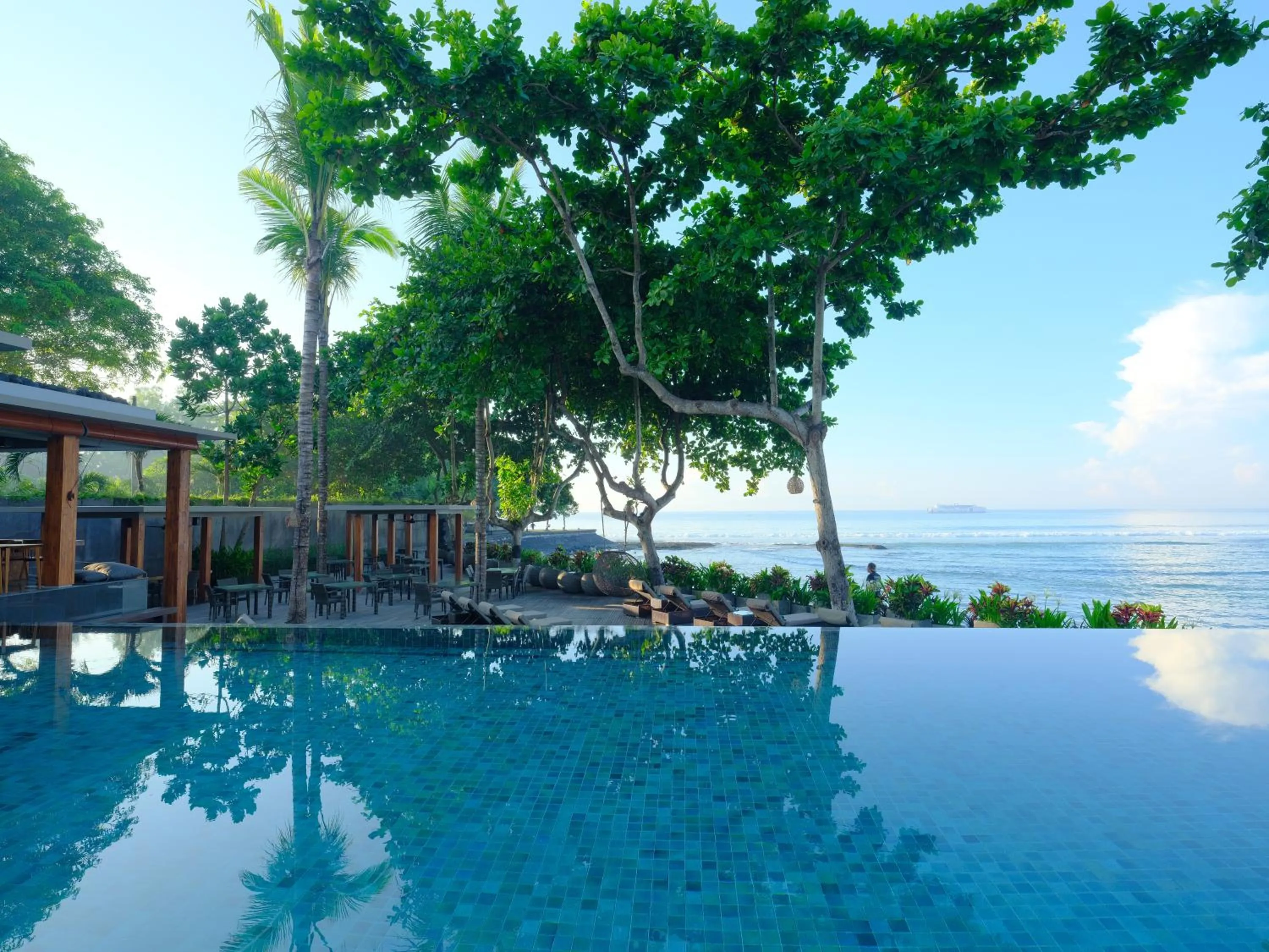 Swimming pool in Candi Beach Resort & Spa