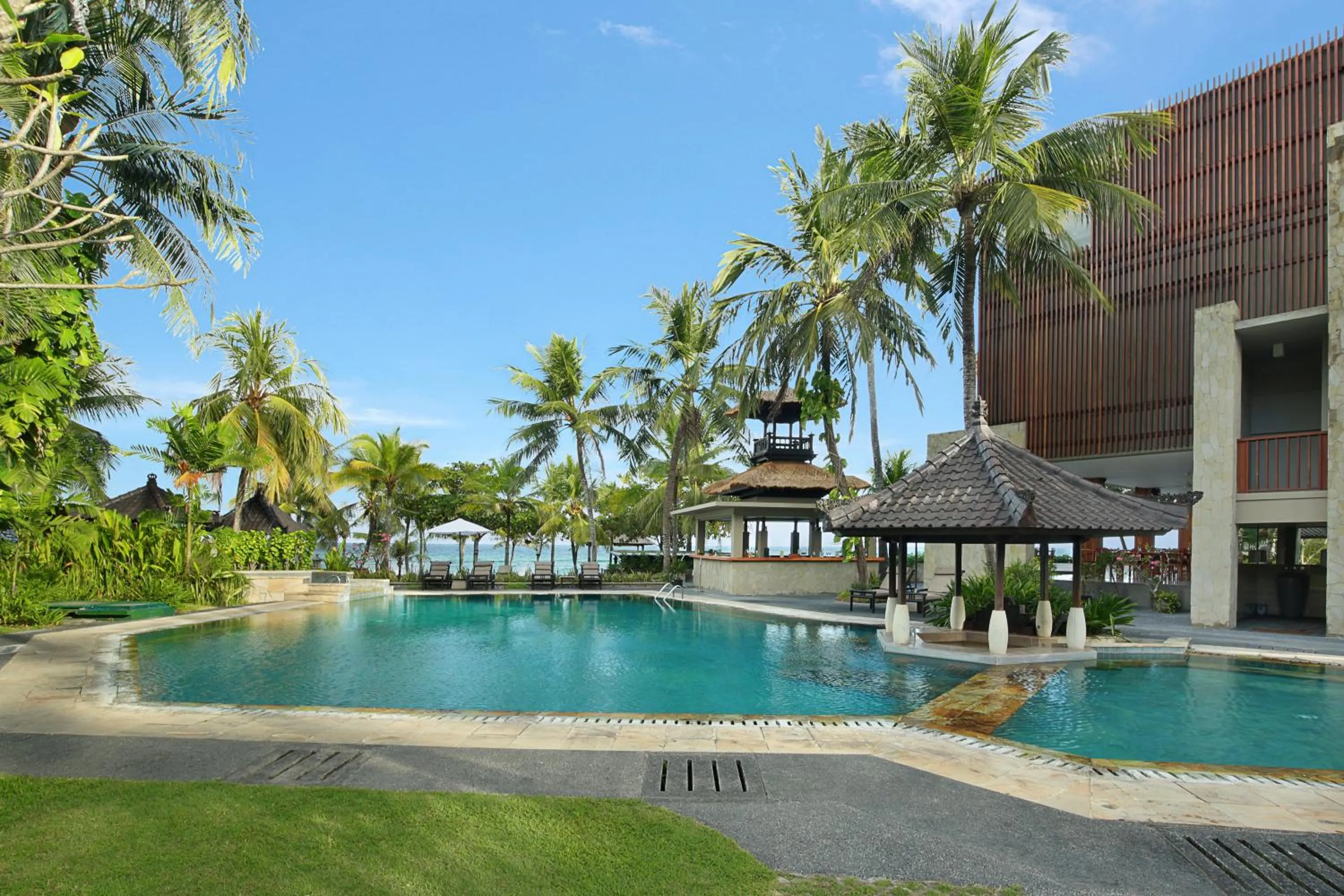 Swimming pool in Candi Beach Resort & Spa