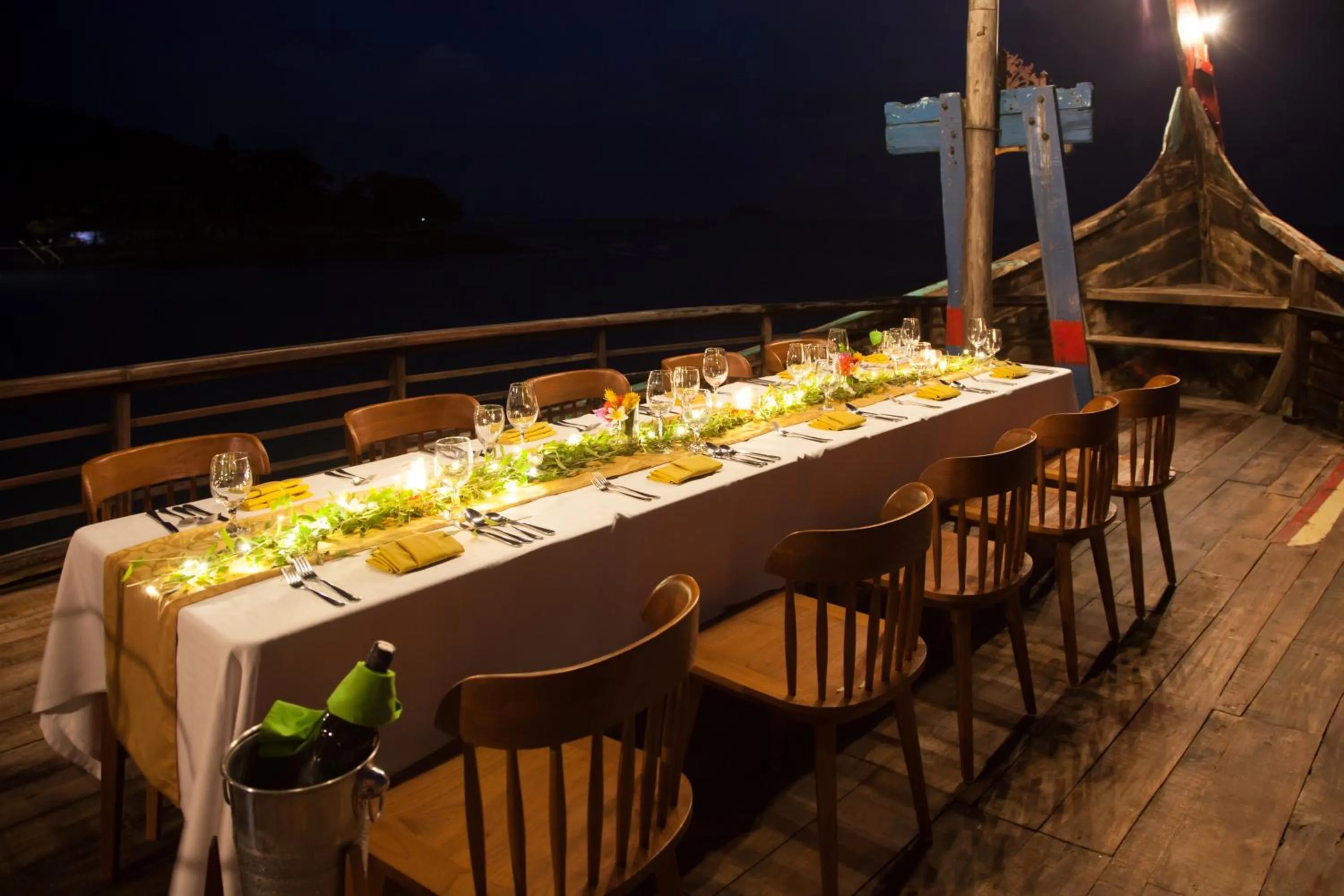 Restaurant/places to eat in Candi Beach Resort & Spa