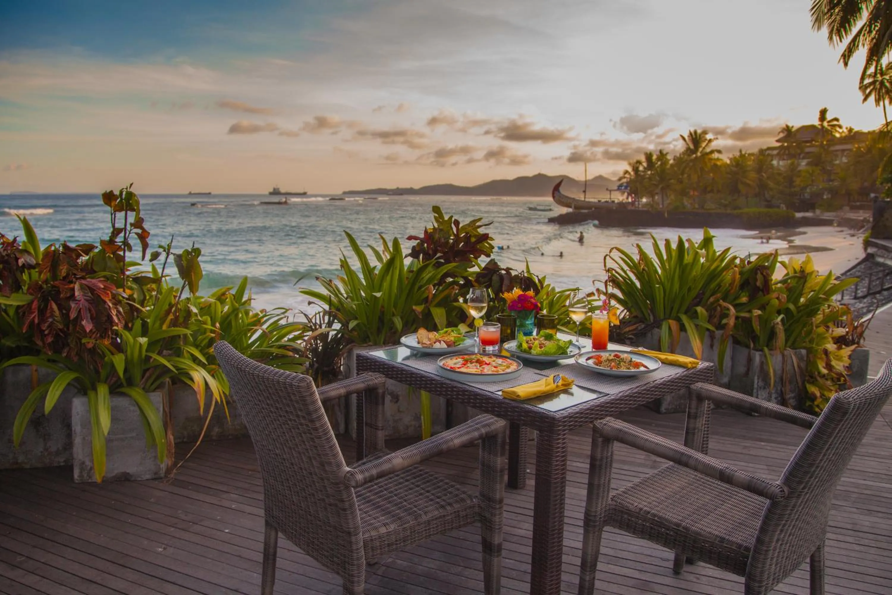 Restaurant/places to eat in Candi Beach Resort & Spa