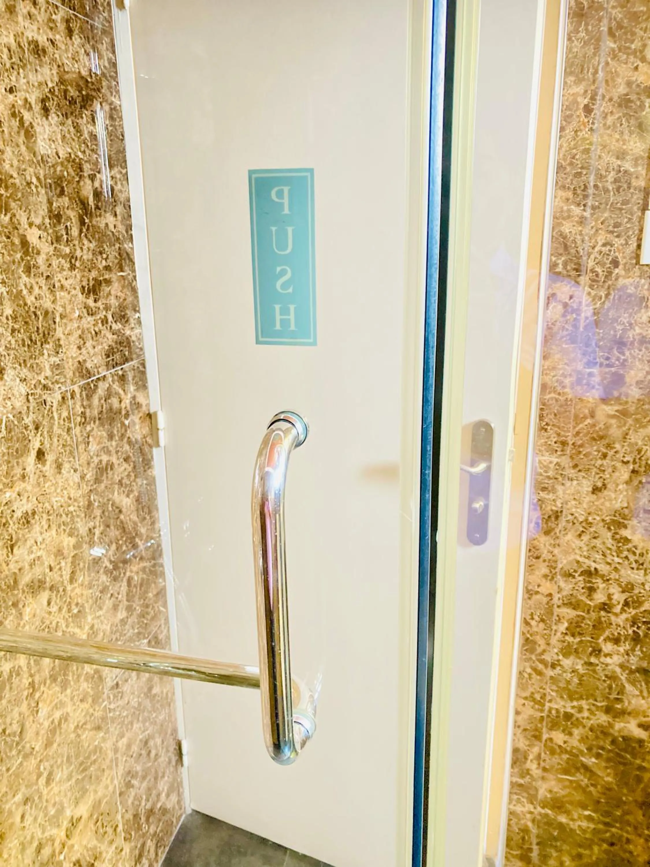 Bathroom in Hotel 198 Negombo