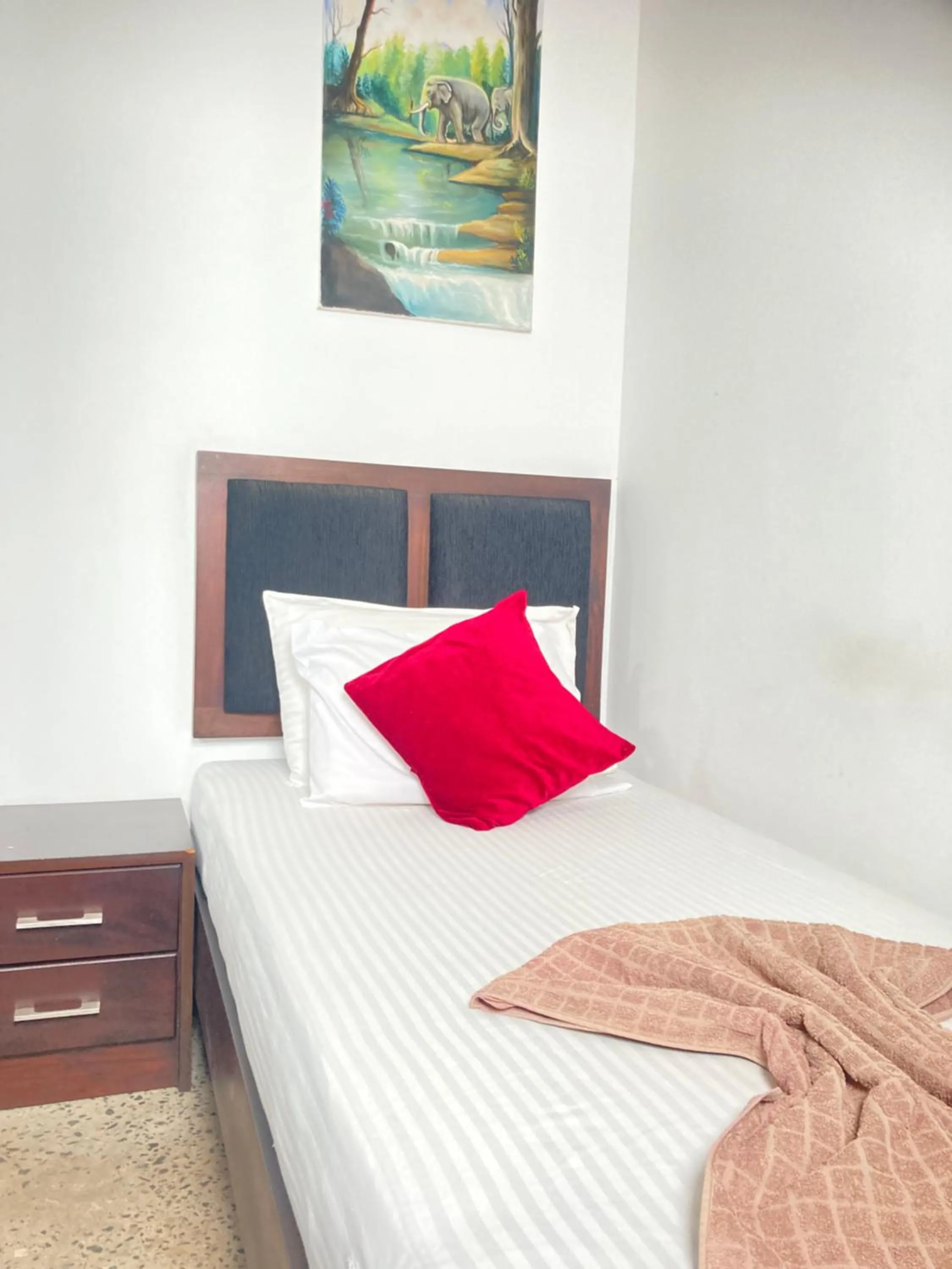 Bed in Hotel 198 Negombo