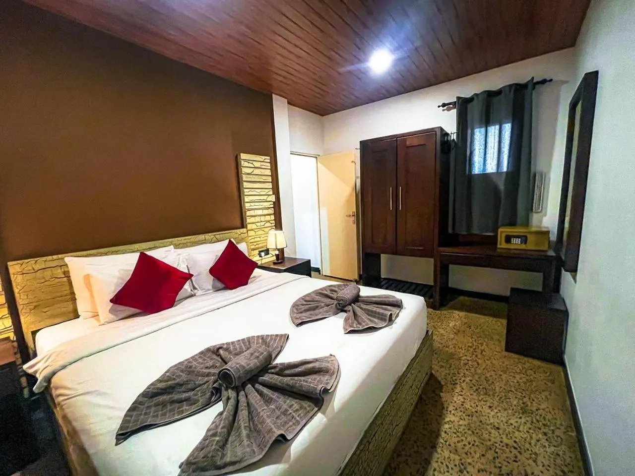 Bed in Hotel 198 Negombo