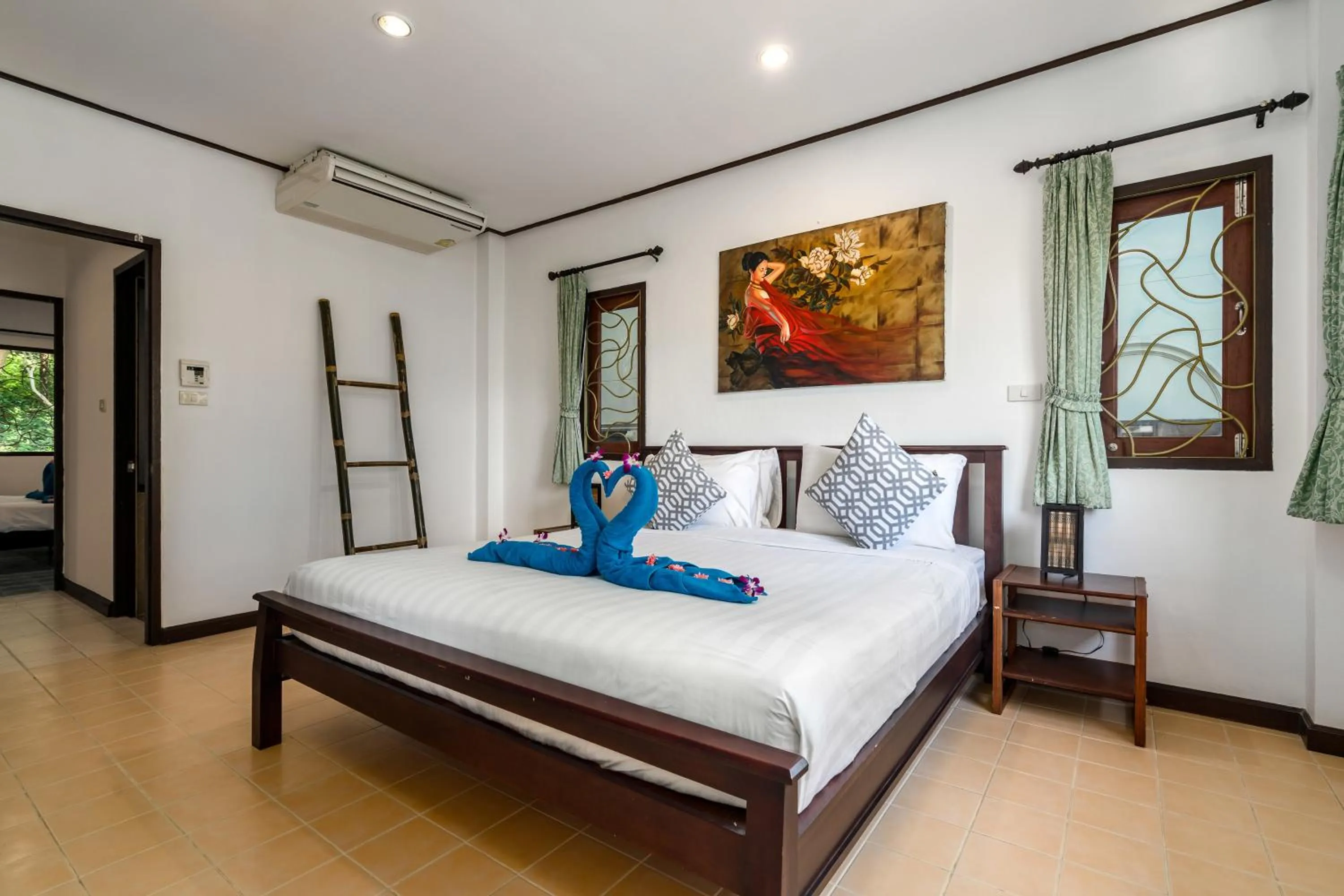 Bedroom, Bed in Chaweng Lakeview Residence