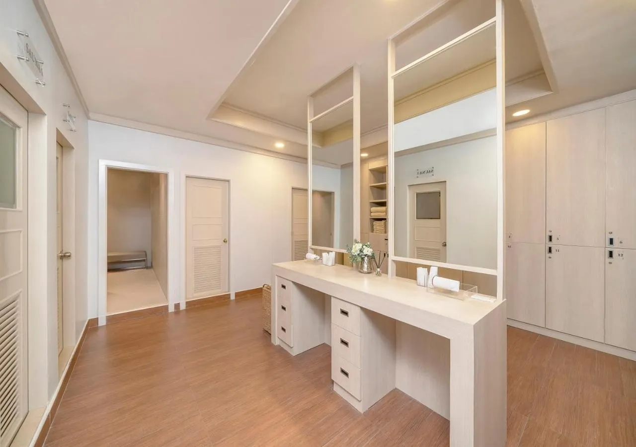 Photo of the whole room in Centre Point Sukhumvit 10