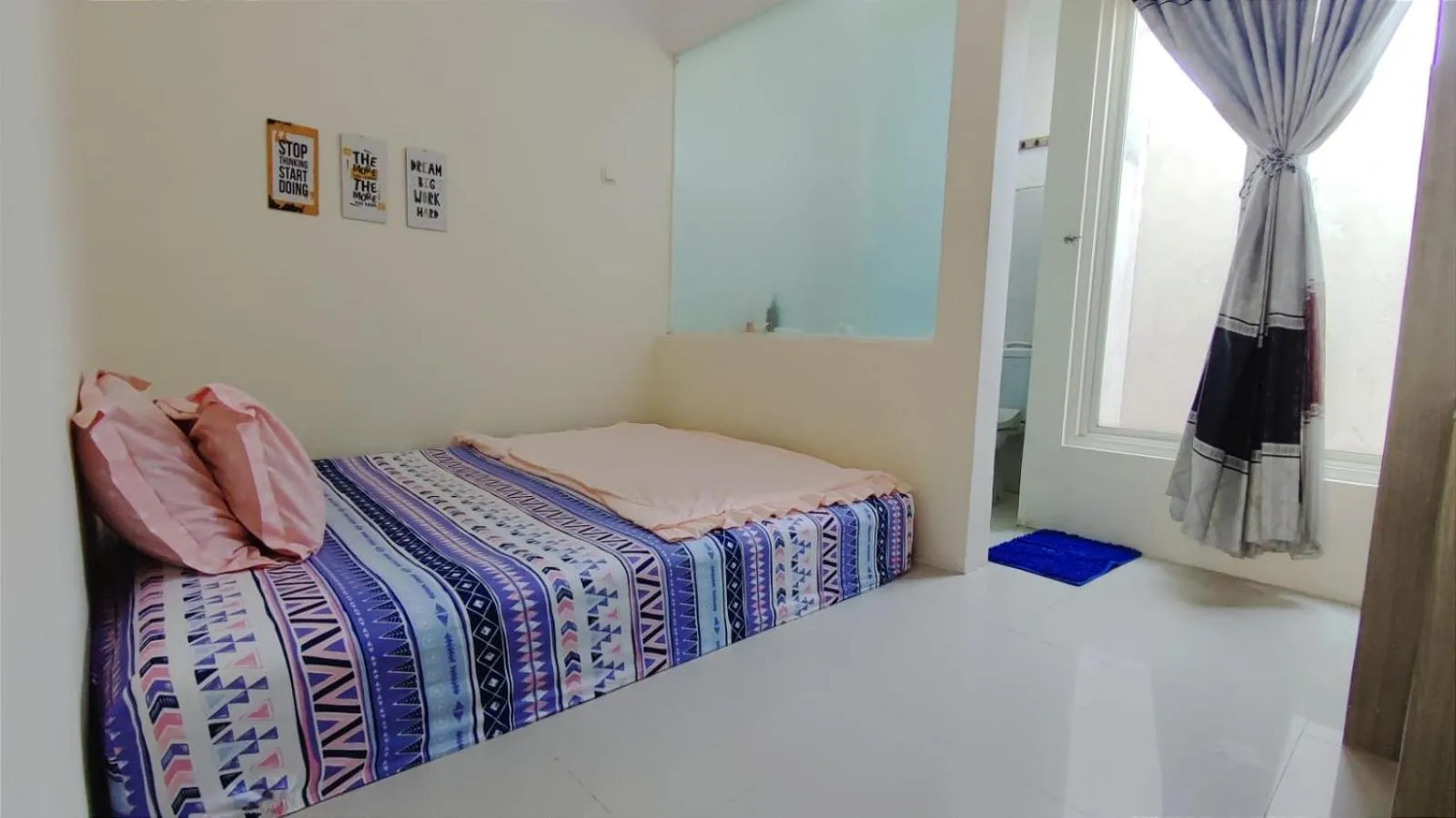 Bed in Surabaya Homey near Juanda Airport Syariah