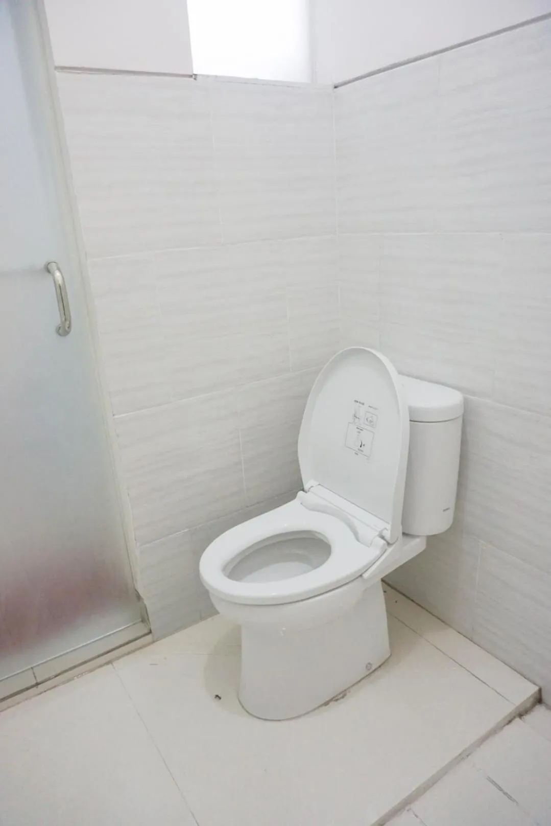 Toilet in Surabaya Homey near Juanda Airport Syariah
