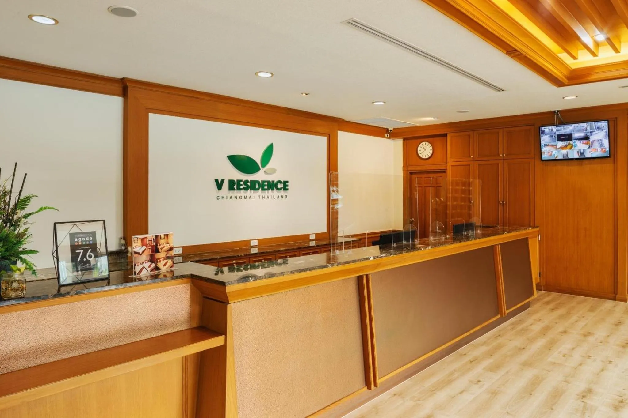 Lobby/Reception in V Residence Hotel